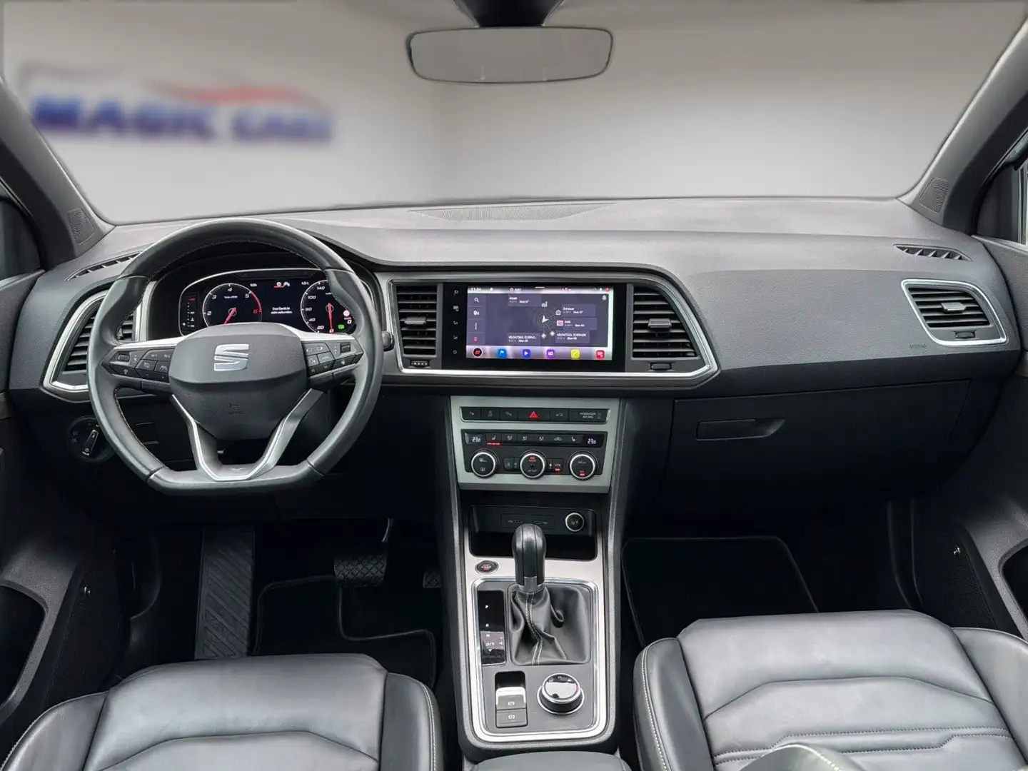 SEAT Ateca 2.0 TDI DSG Xperience *Pano*Stand*Beats* Silber - 2