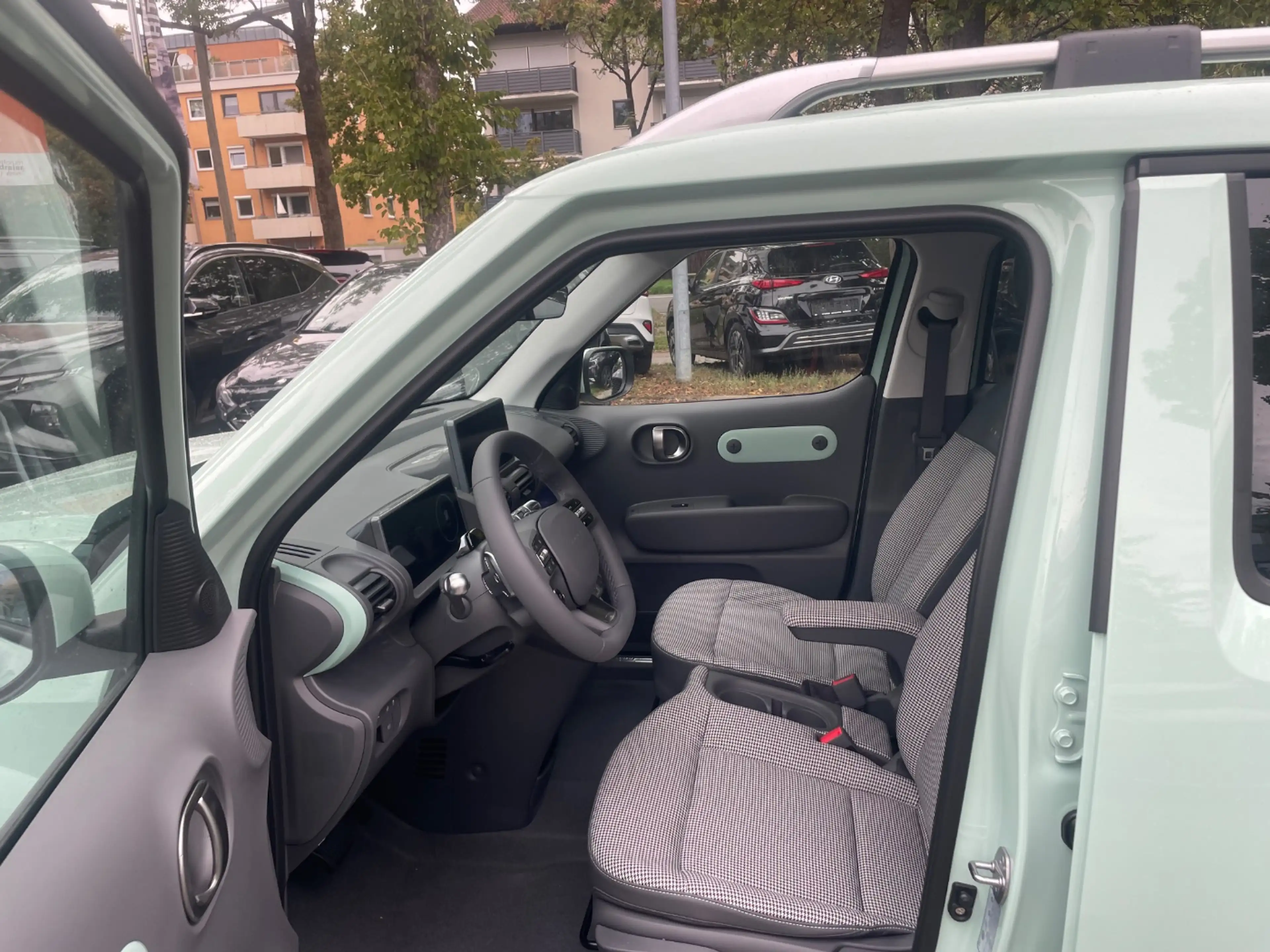 Hyundai Inster Lounge 85 kW Kam Navi Wärmepumpe — photo 12