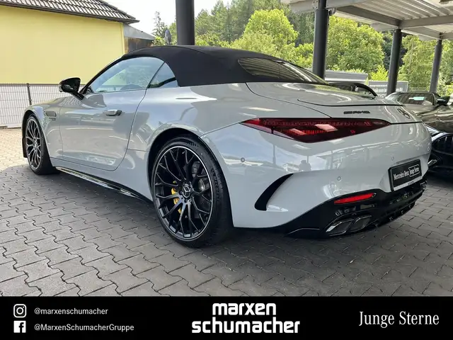 Mercedes-Benz SL view 6
