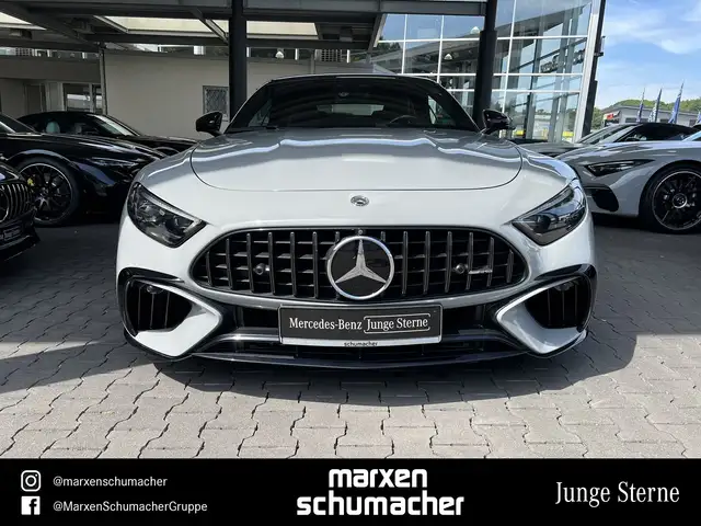 Mercedes-Benz SL view 2