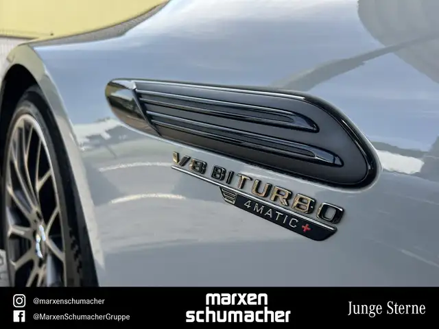 Mercedes-Benz SL view 7