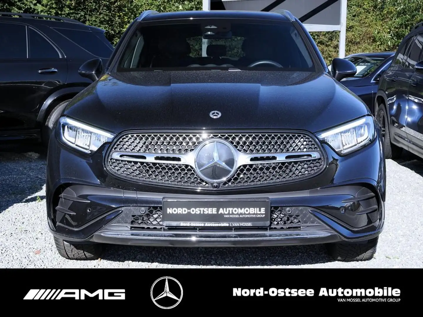 Mercedes-Benz GLC 300 d 4M AMG KAMERA AHK DISTRONIC KEYLESS Schwarz - 2