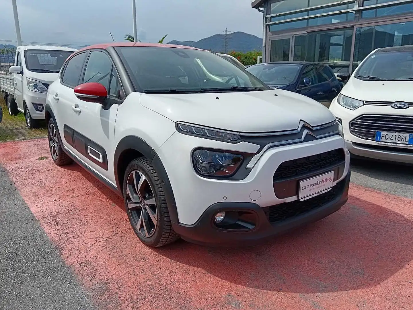 Citroen C3 3ª serie BlueHDi 100 S&S Shine Pack Weiß - 2