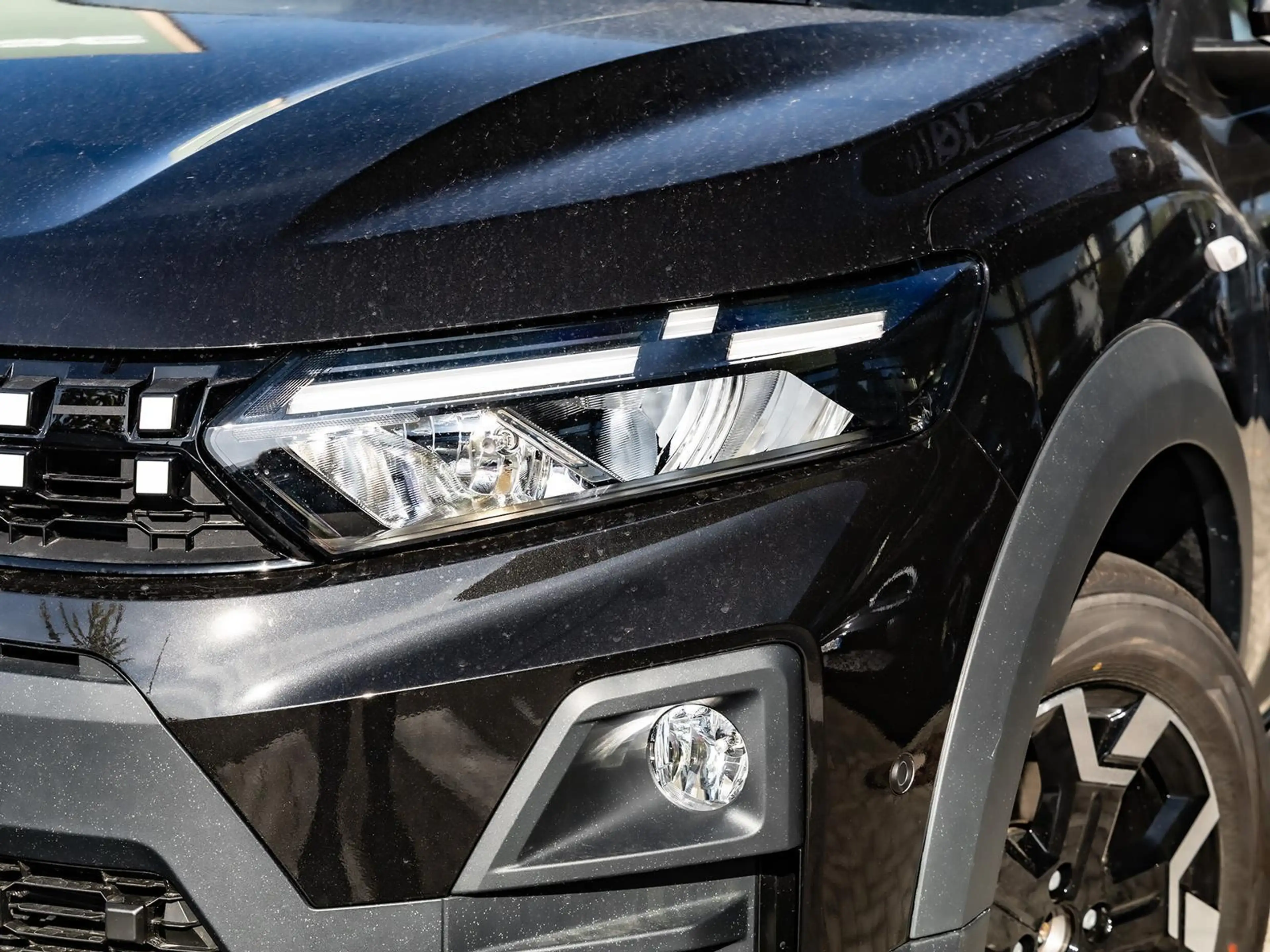 Dacia Jogger Journey TCe 110 7-Sitzer NAVI SHZ PDC BT — photo 9