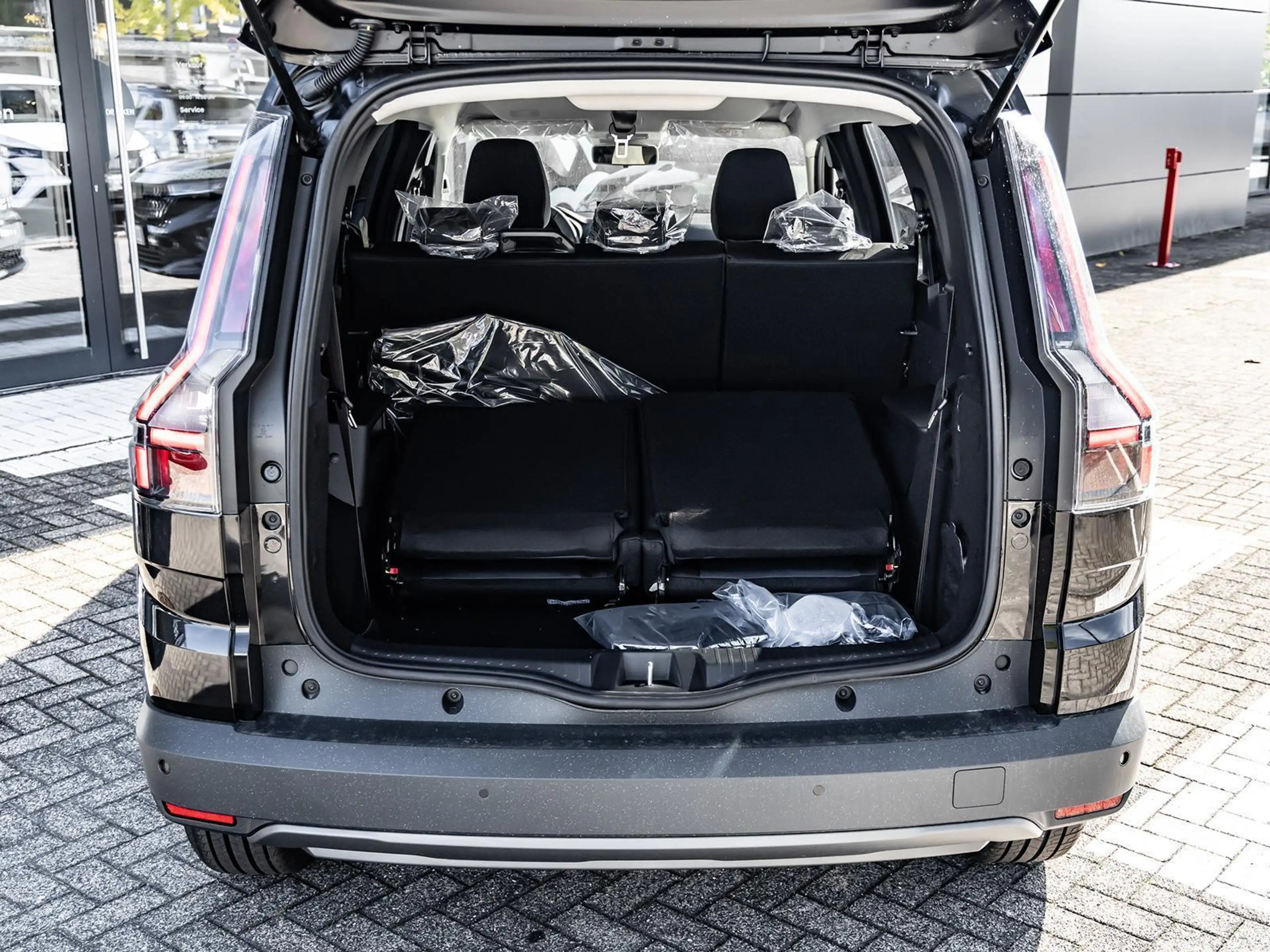 Dacia Jogger Journey TCe 110 7-Sitzer NAVI SHZ PDC BT — photo 8