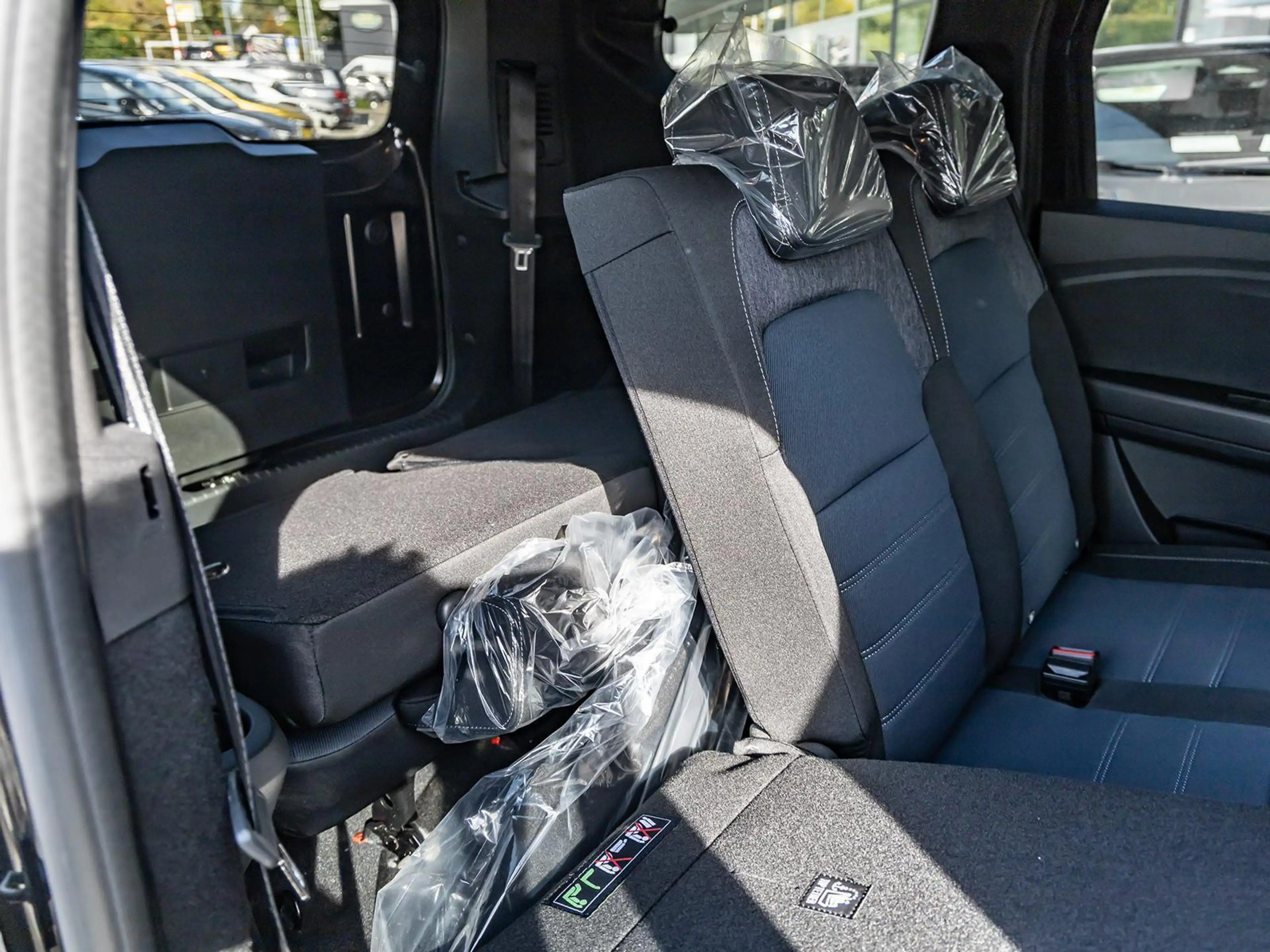 Dacia Jogger Journey TCe 110 7-Sitzer NAVI SHZ PDC BT — photo 10