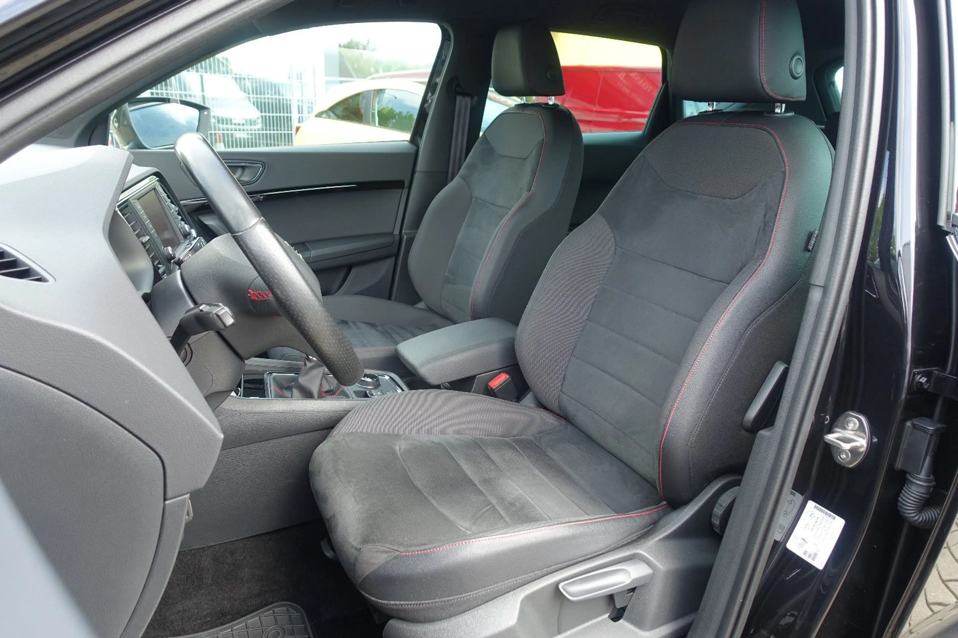 SEAT Ateca FR*LED*Assist-Paket*Leder*Navi*Rückf*1.Hd* — photo 11