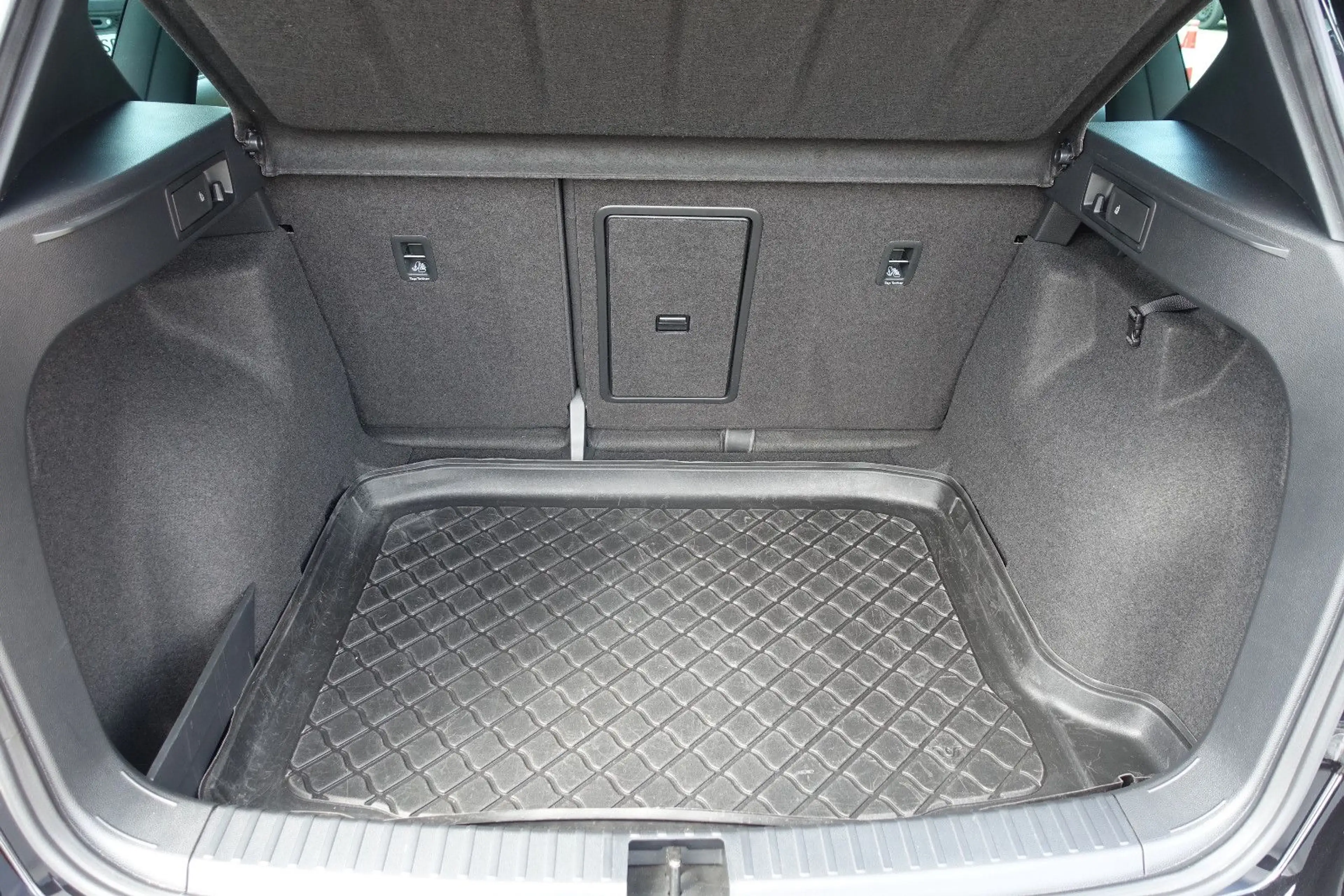SEAT Ateca FR*LED*Assist-Paket*Leder*Navi*Rückf*1.Hd* — photo 32