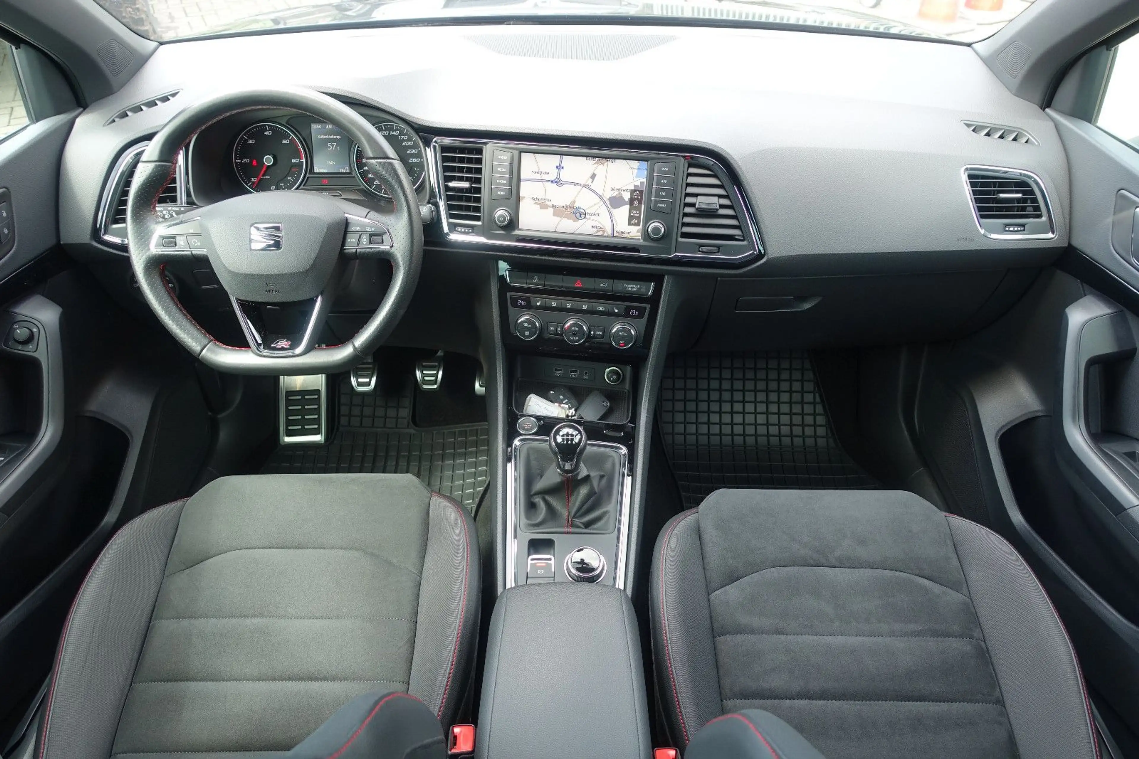 SEAT Ateca FR*LED*Assist-Paket*Leder*Navi*Rückf*1.Hd* — photo 13
