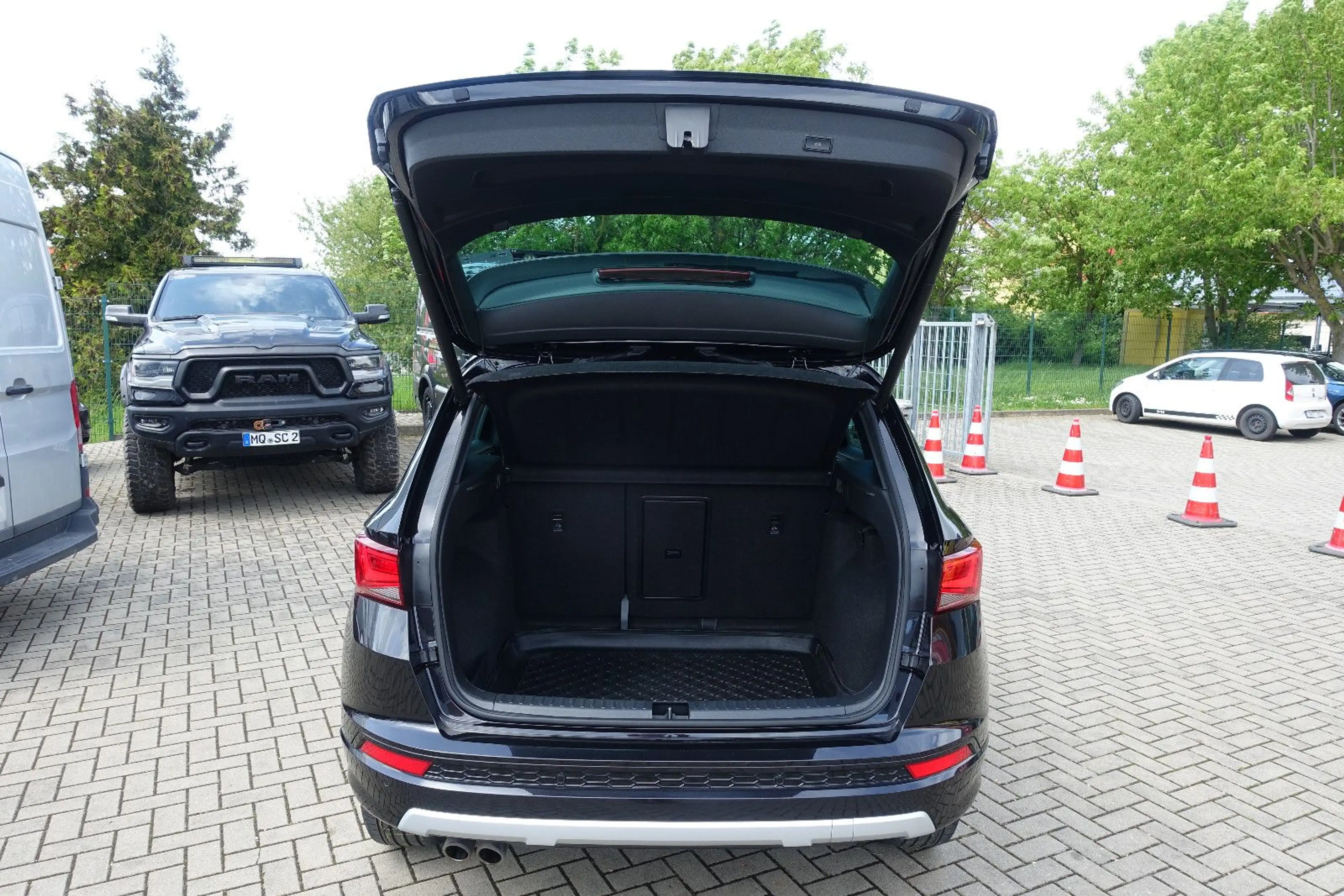 SEAT Ateca FR*LED*Assist-Paket*Leder*Navi*Rückf*1.Hd* — photo 31
