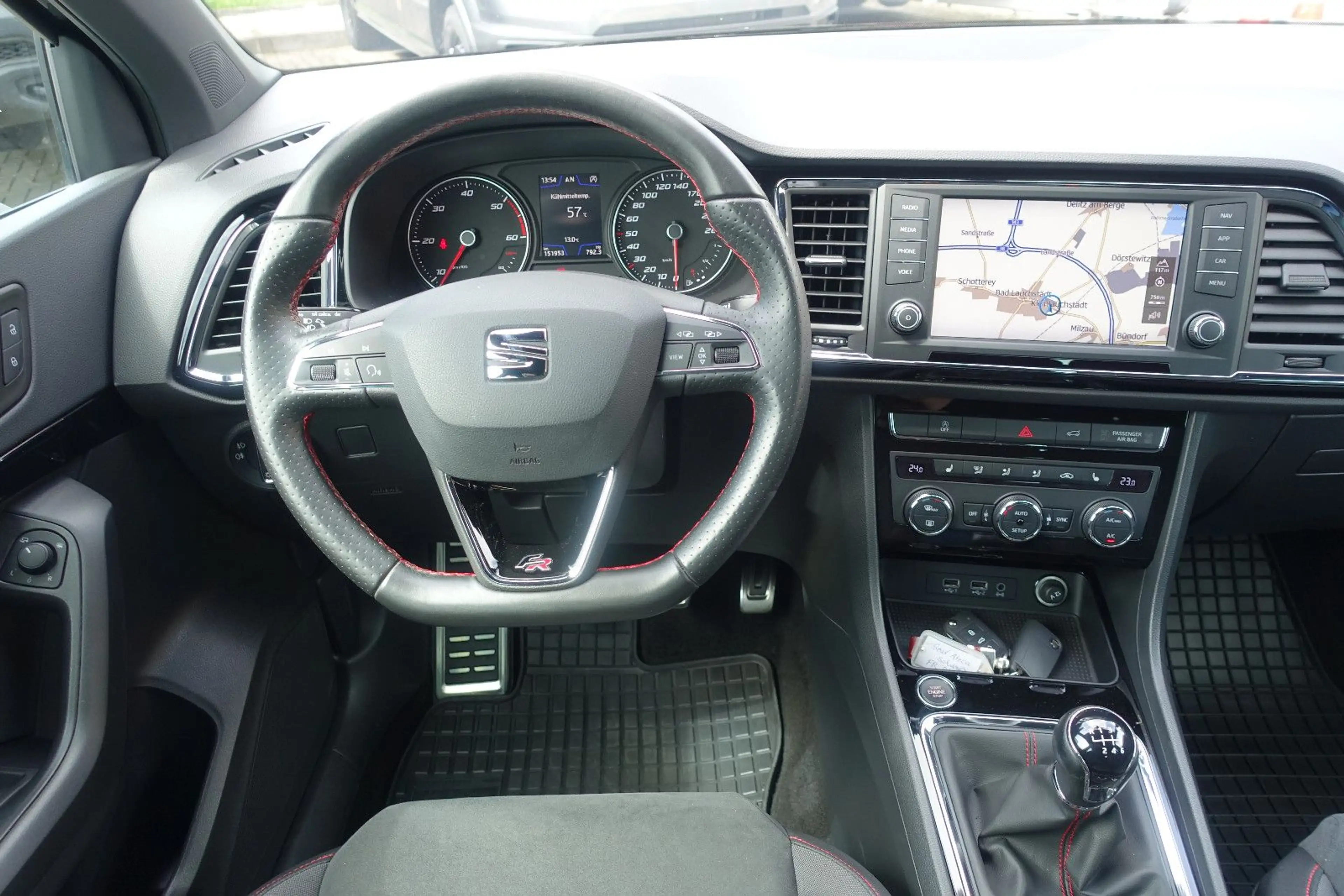 SEAT Ateca FR*LED*Assist-Paket*Leder*Navi*Rückf*1.Hd* — photo 14