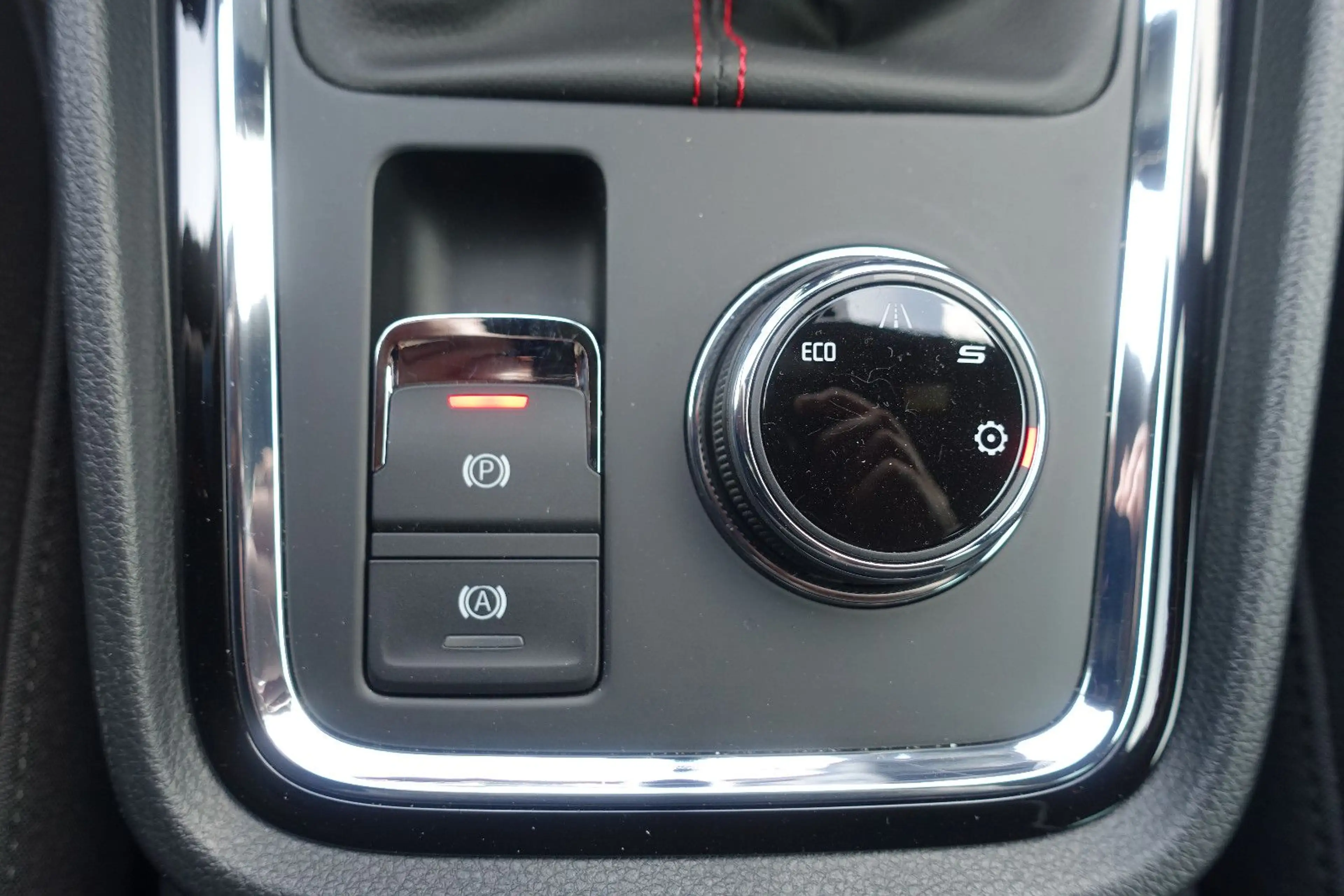 SEAT Ateca FR*LED*Assist-Paket*Leder*Navi*Rückf*1.Hd* — photo 40