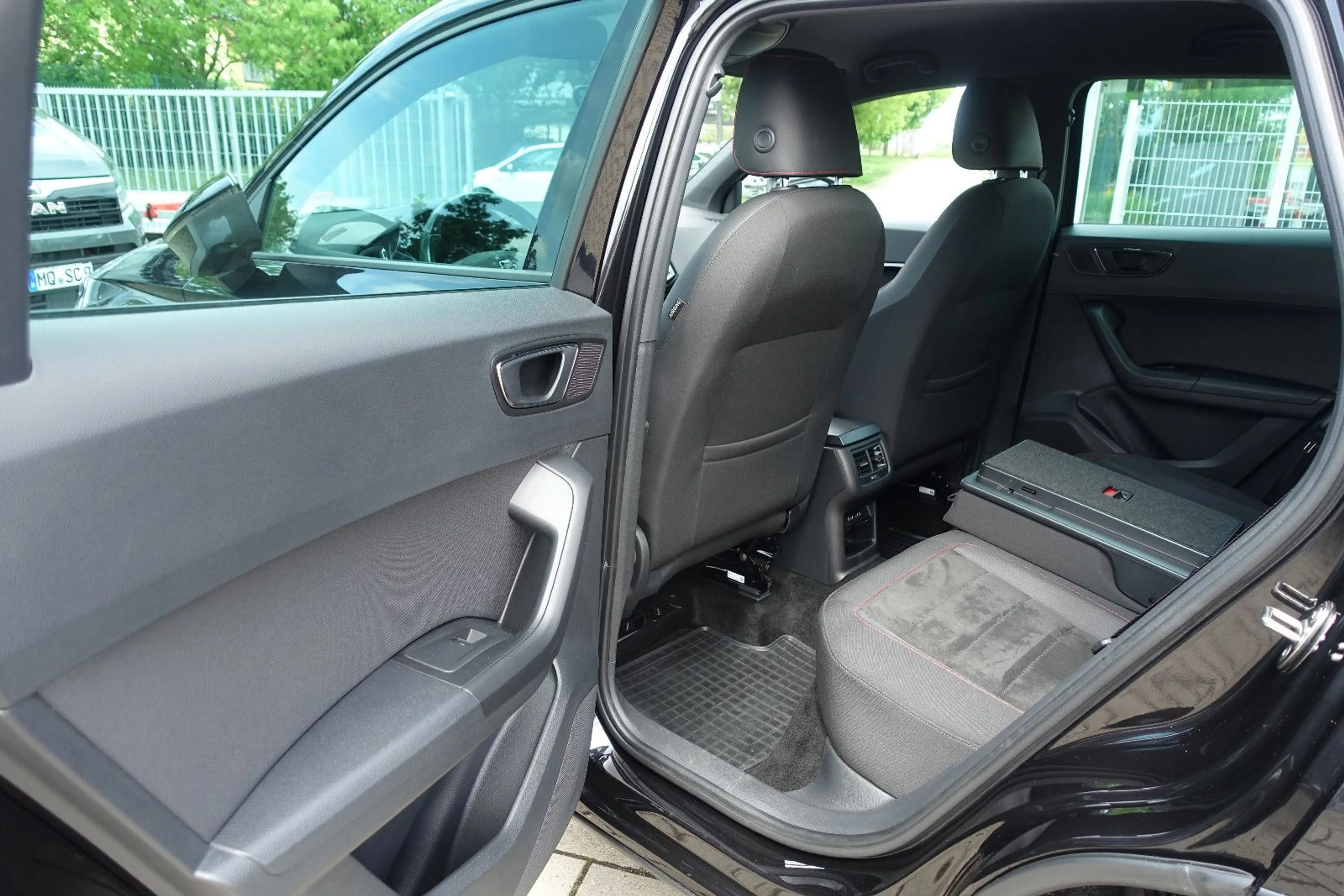 SEAT Ateca FR*LED*Assist-Paket*Leder*Navi*Rückf*1.Hd* — photo 28