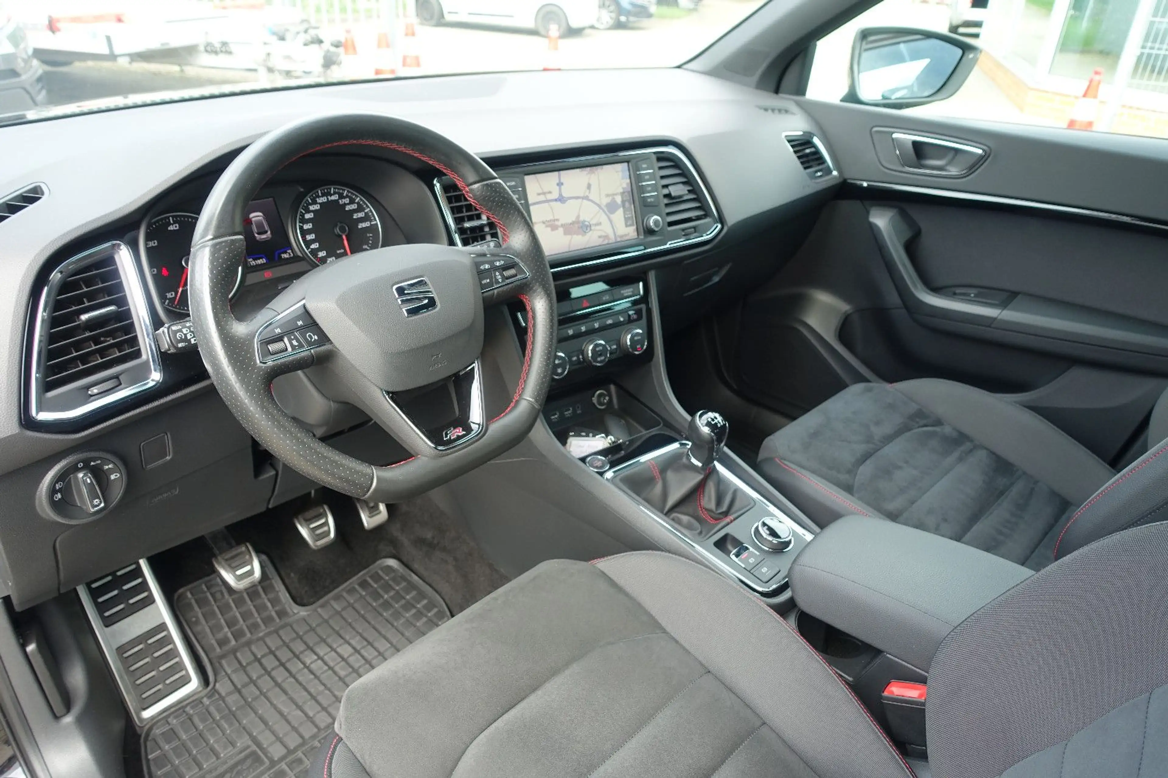 SEAT Ateca FR*LED*Assist-Paket*Leder*Navi*Rückf*1.Hd* — photo 12