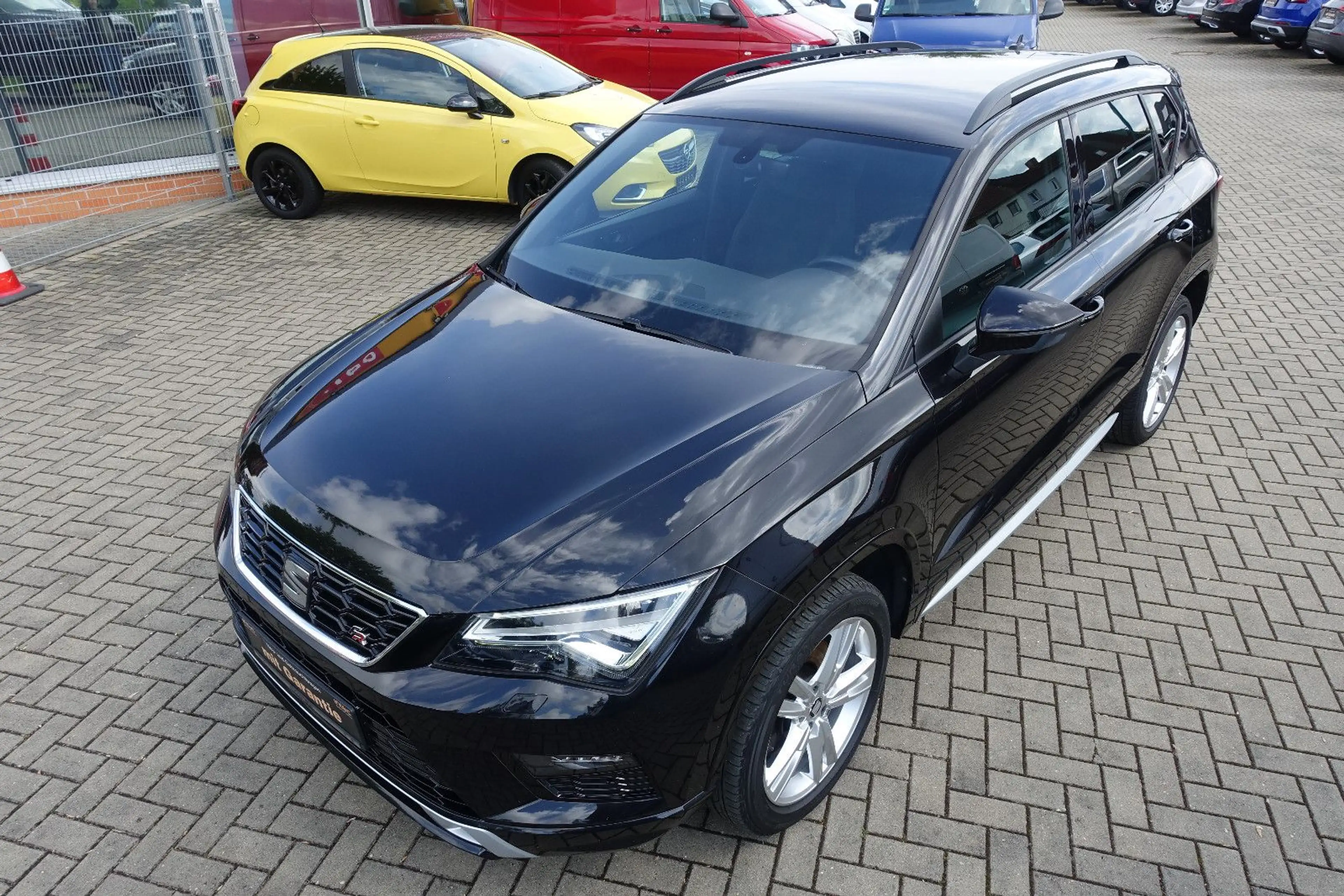SEAT Ateca FR*LED*Assist-Paket*Leder*Navi*Rückf*1.Hd* — photo 9
