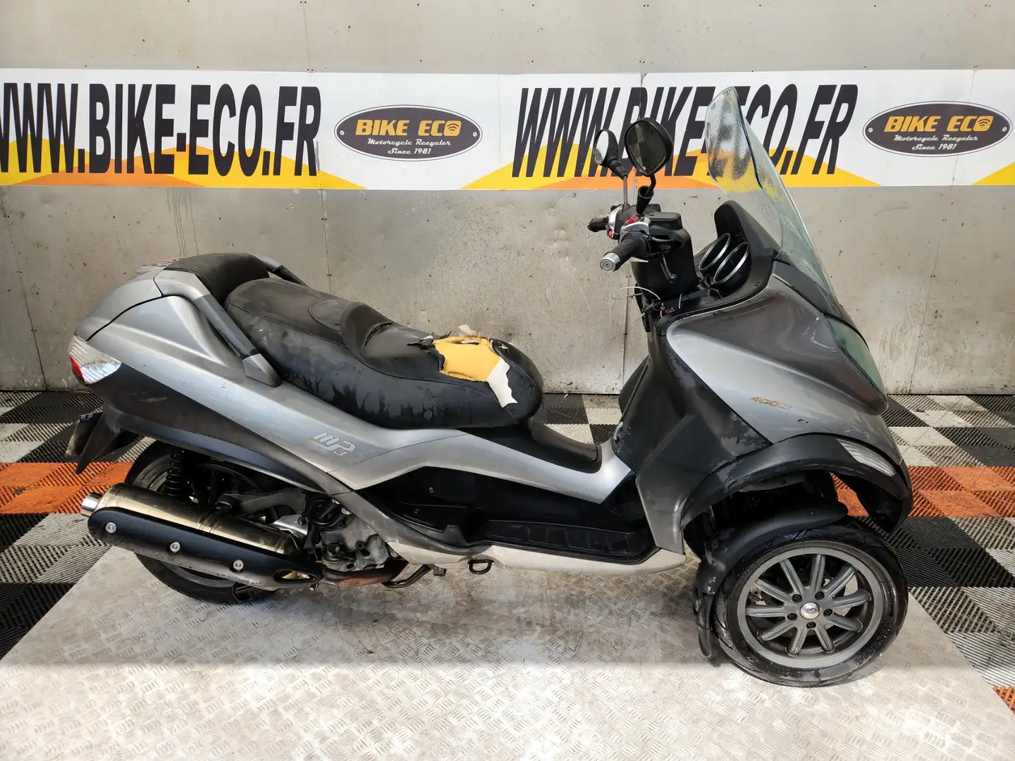 Piaggio MP3 400 Gri - 1
