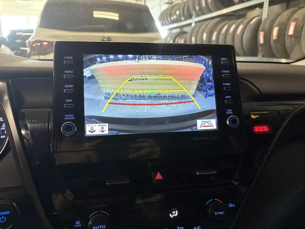 Toyota Camry снимка Toyota Camry