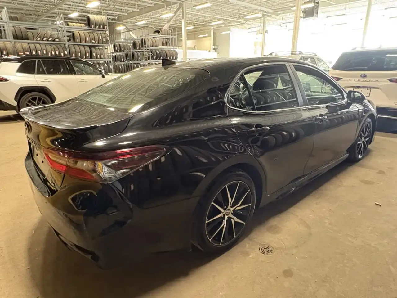 Toyota Camry снимка Toyota Camry