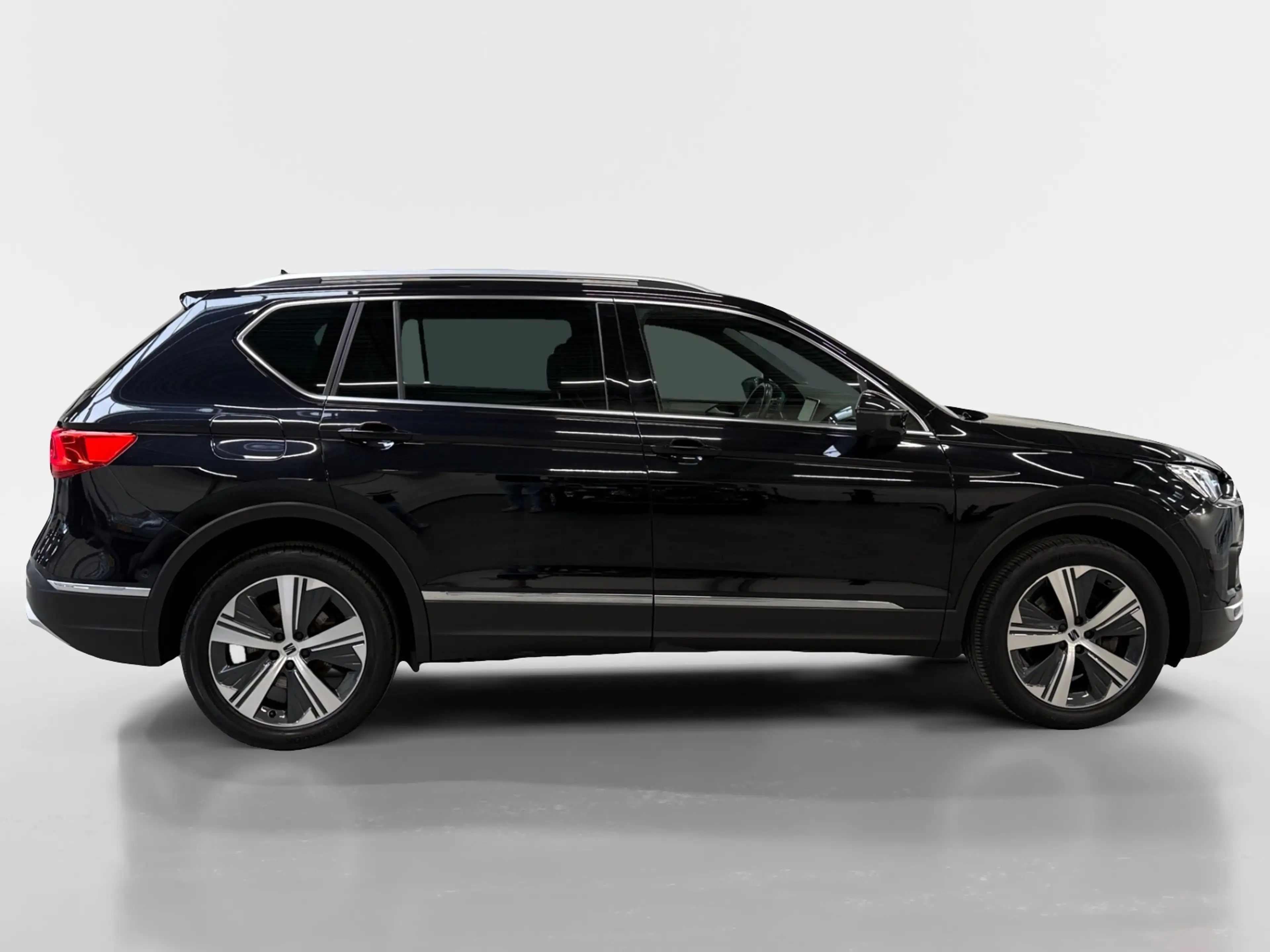 SEAT Tarraco 1.4 TSI e-Hybrid PHEV Xperience Business Intense I — photo 7
