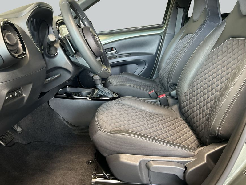 Toyota Aygo X X 1.0 S-CVT Explore — photo 9