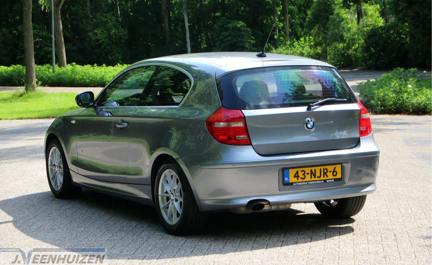 BMW 118 1-serie 118i Business Line | 2010 | Navi | Leder | Gris - 2