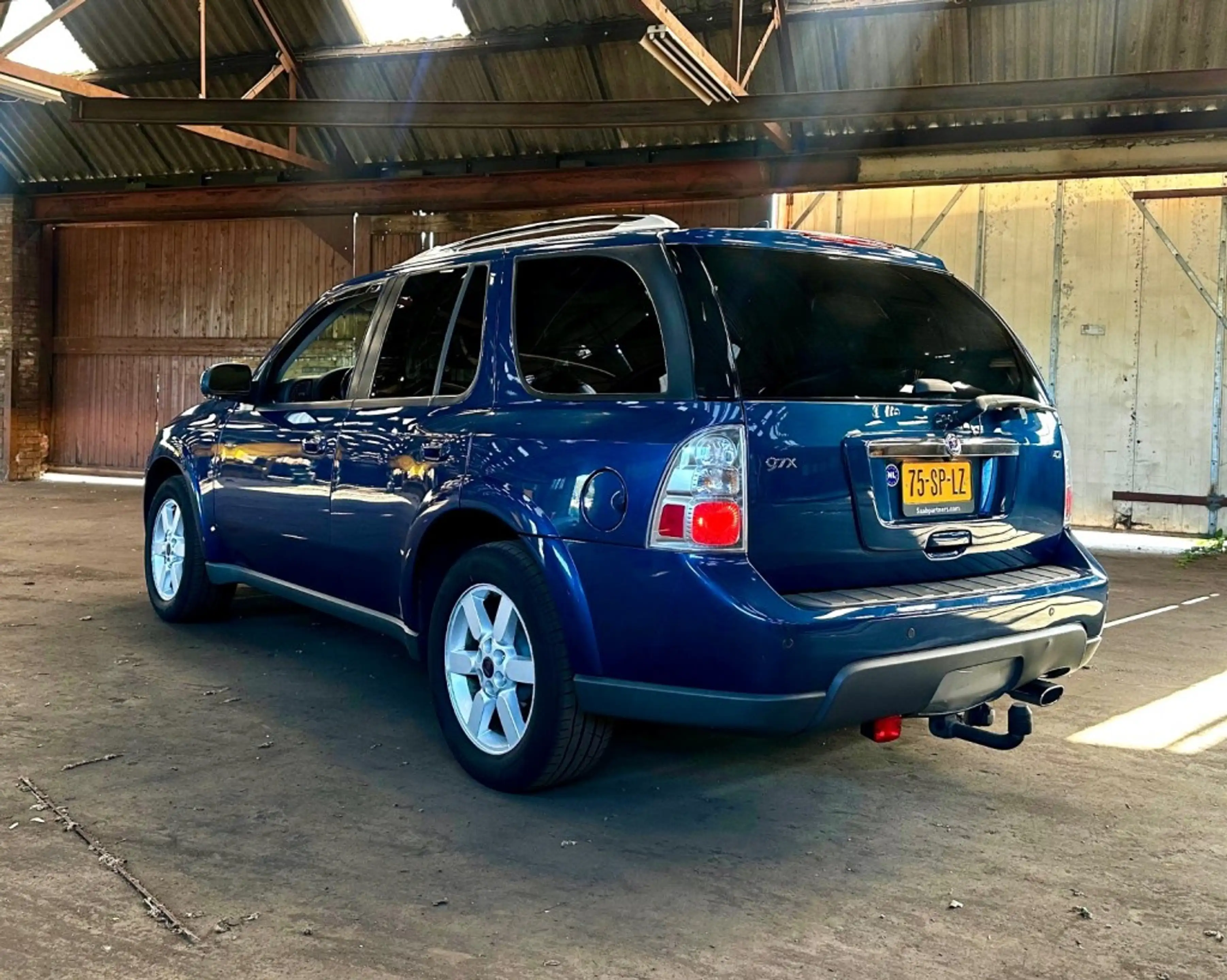 Saab 9-7X 4.2 Apple CarpPay & camera — photo 3