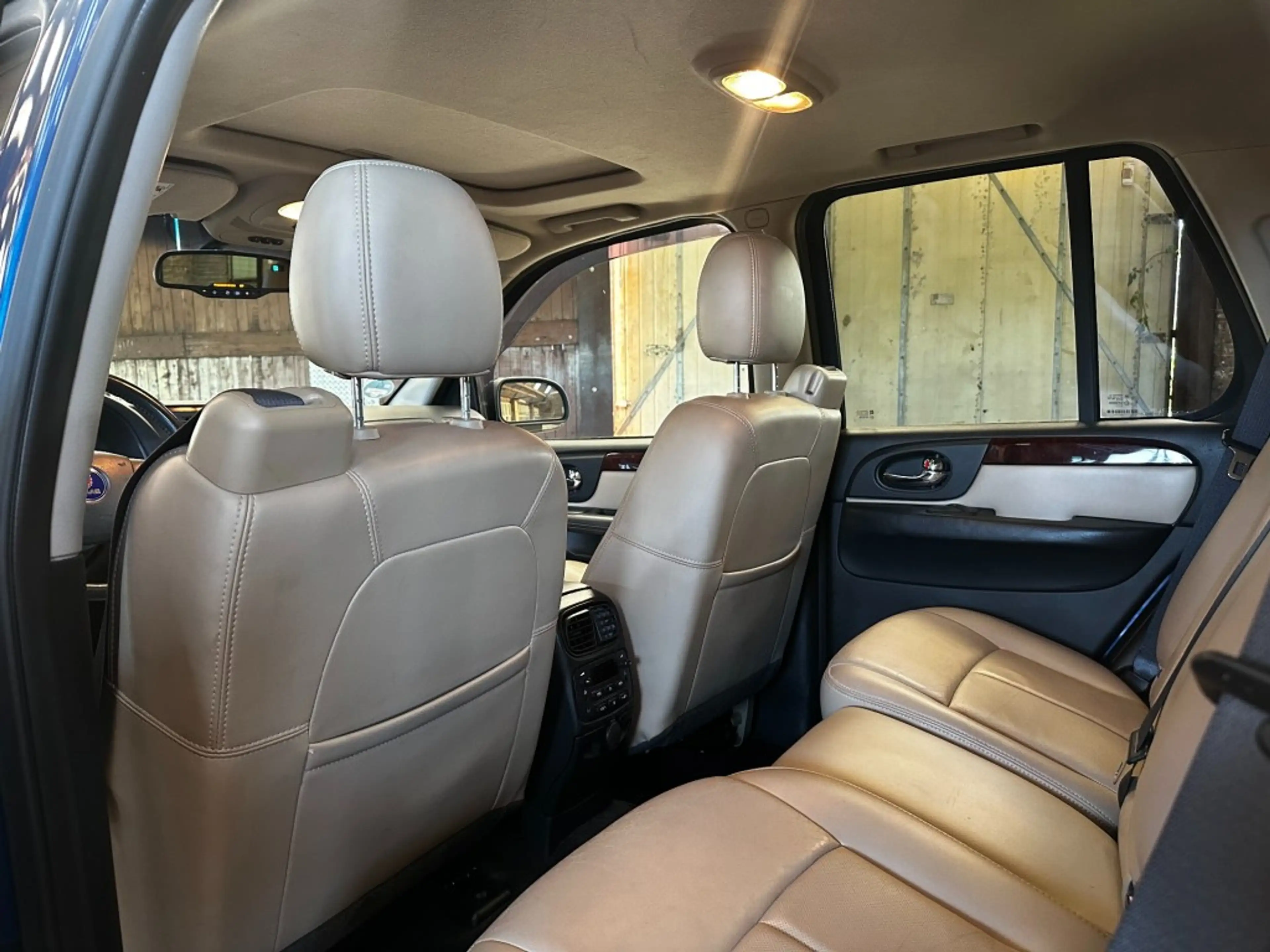 Saab 9-7X 4.2 Apple CarpPay & camera — photo 13