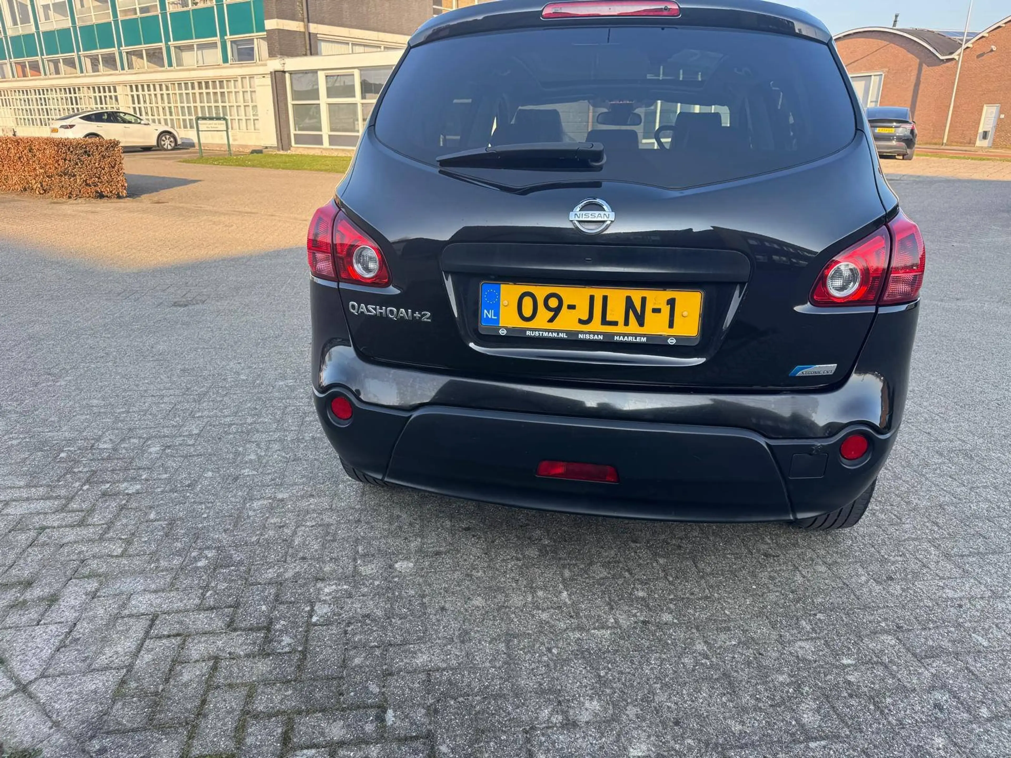 Nissan Qashqai+2 2.0 Tekna 4WD — photo 3