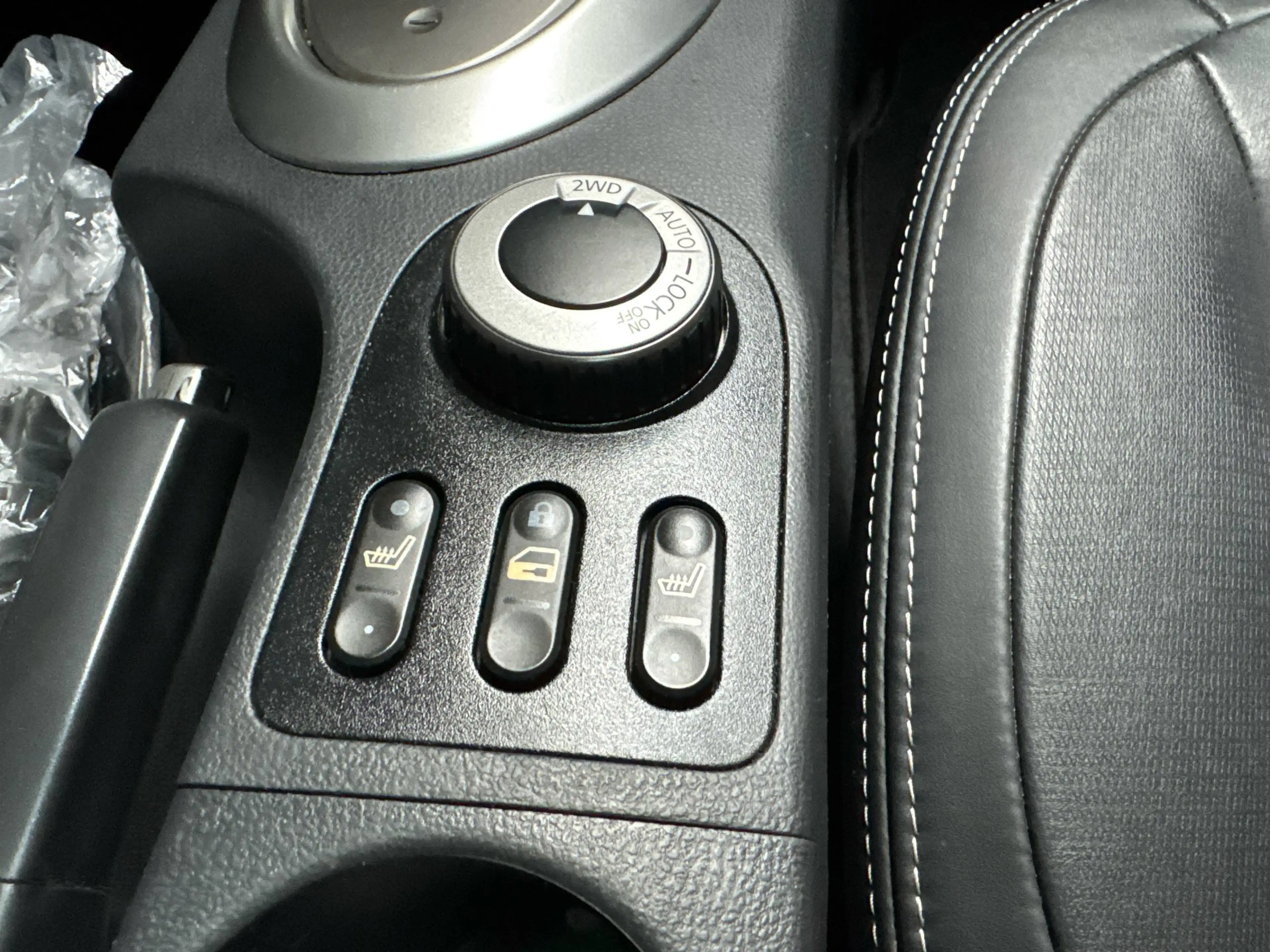 Nissan Qashqai+2 2.0 Tekna 4WD — photo 8