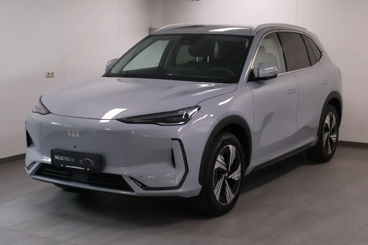 Geely E5