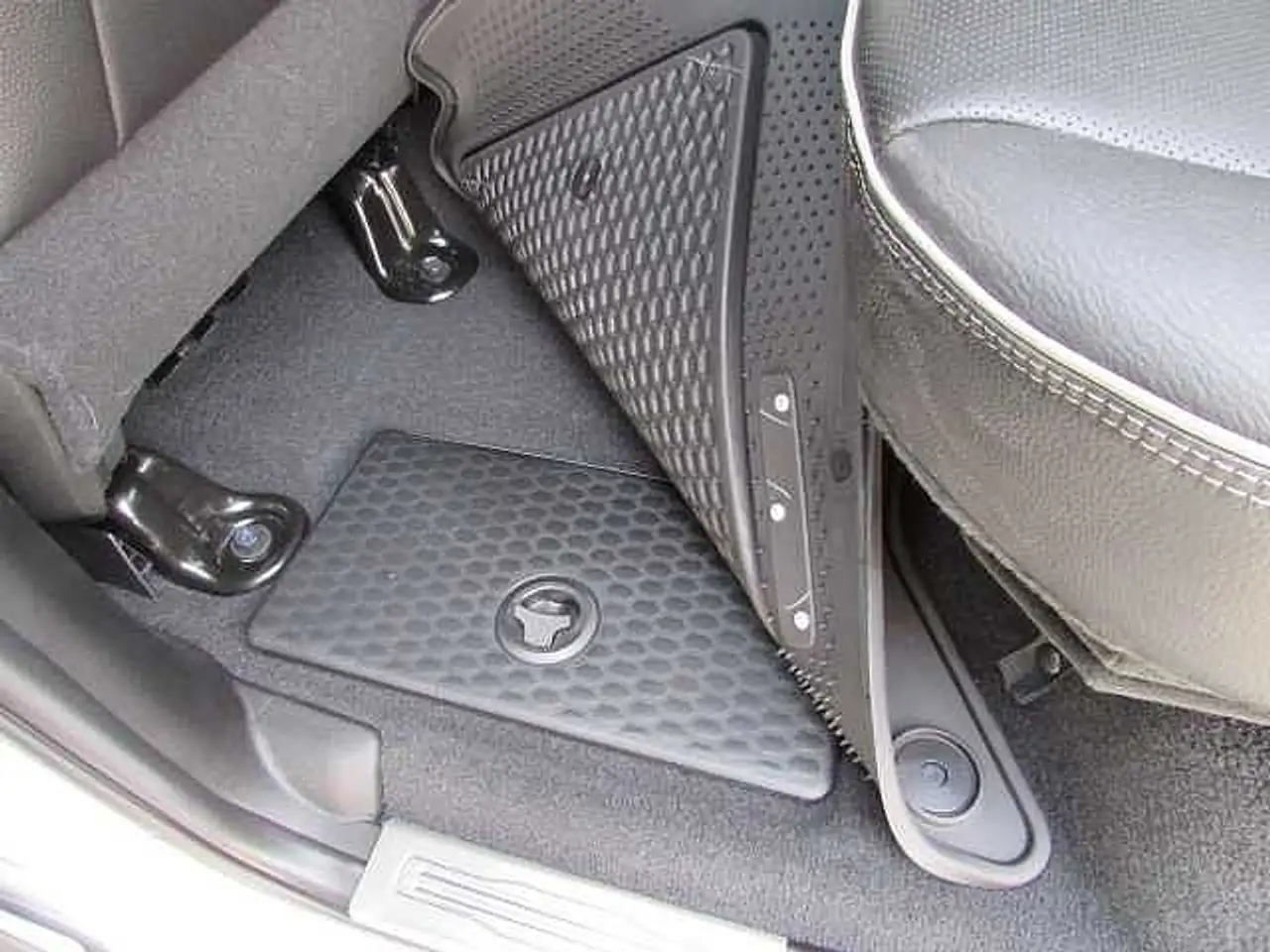 Dodge RAM 2022 — фото 18