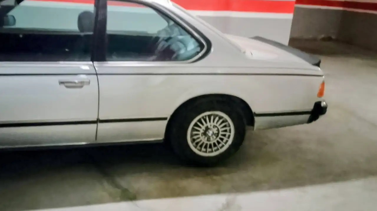 BMW 635 CSI Motronic, foto 11