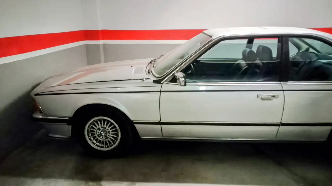 BMW 635 CSI Motronic, foto 12