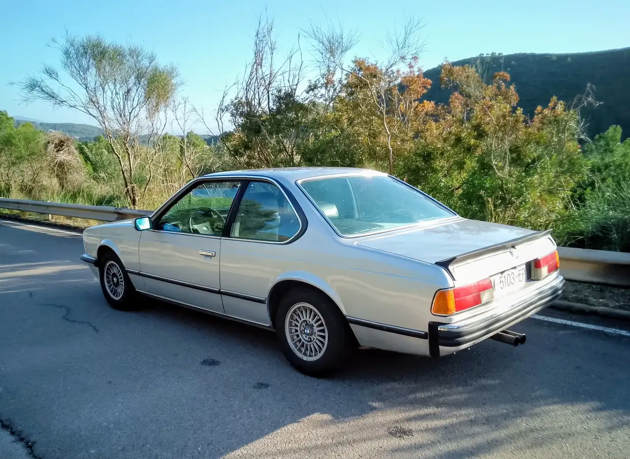 BMW 635 CSI Motronic, foto 3