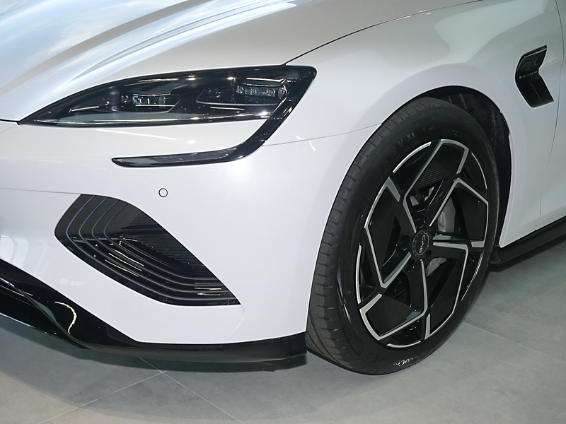 BYD Seal Design 230 kW 360° LED Navi Pano Wärmep. — photo 9