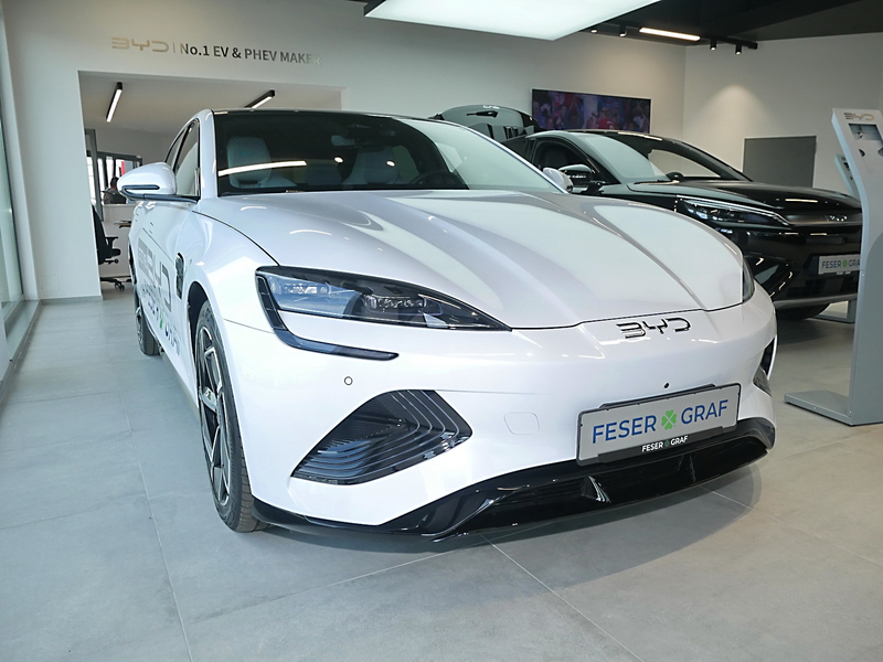 BYD Seal Design 230 kW 360° LED Navi Pano Wärmep. — photo 2