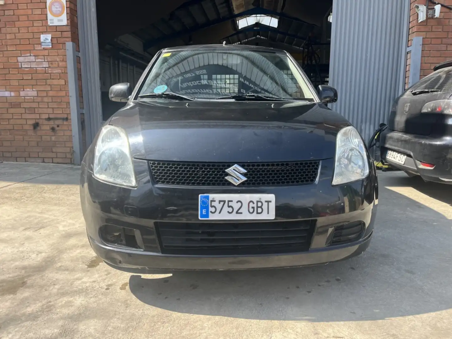 Suzuki Swift 1.3 GL Negro - 1