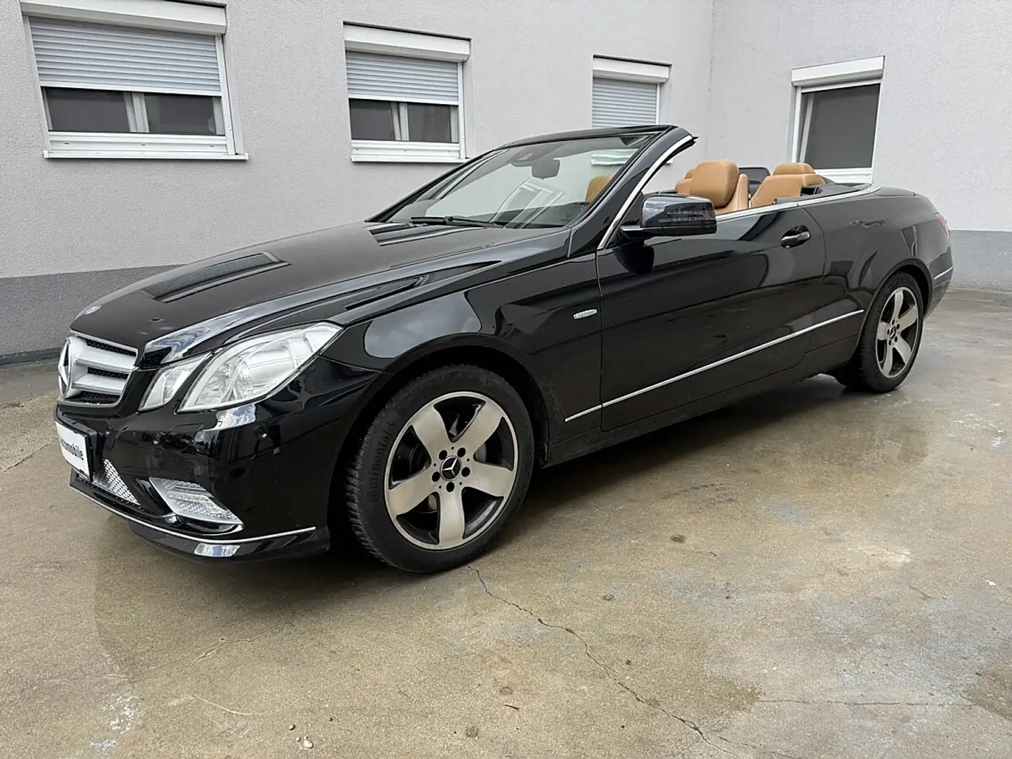 Mercedes-Benz E 250 CDI Cabrio Schwarz - 2