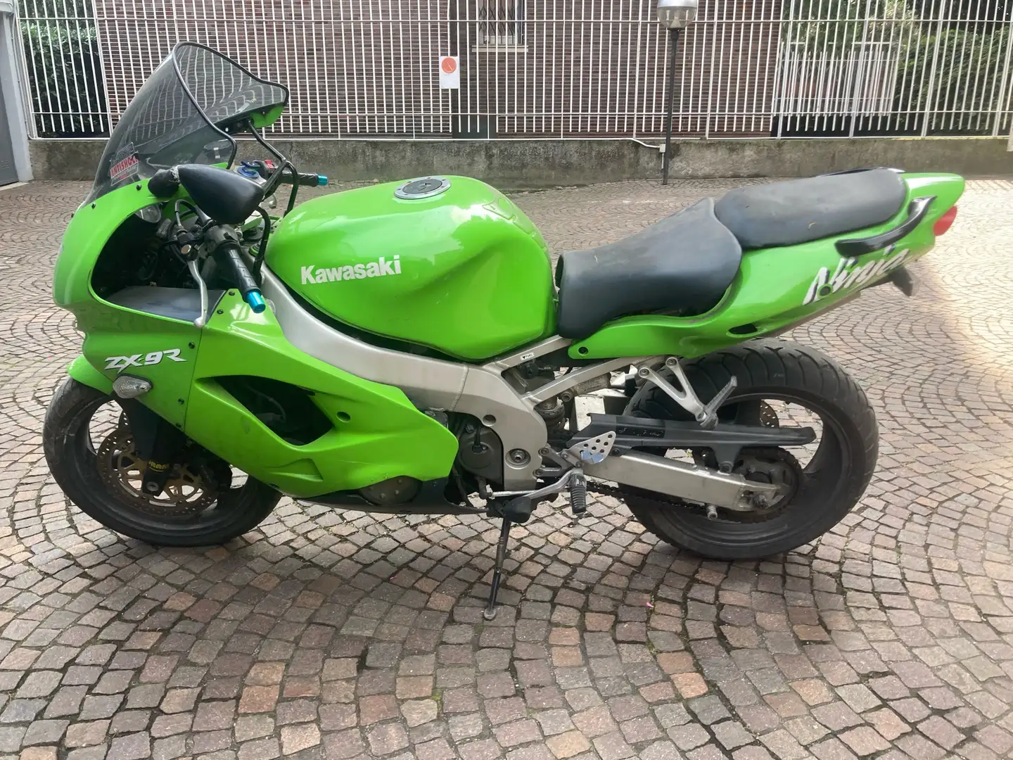 Kawasaki ZXR 750 zx9r zelena - 2