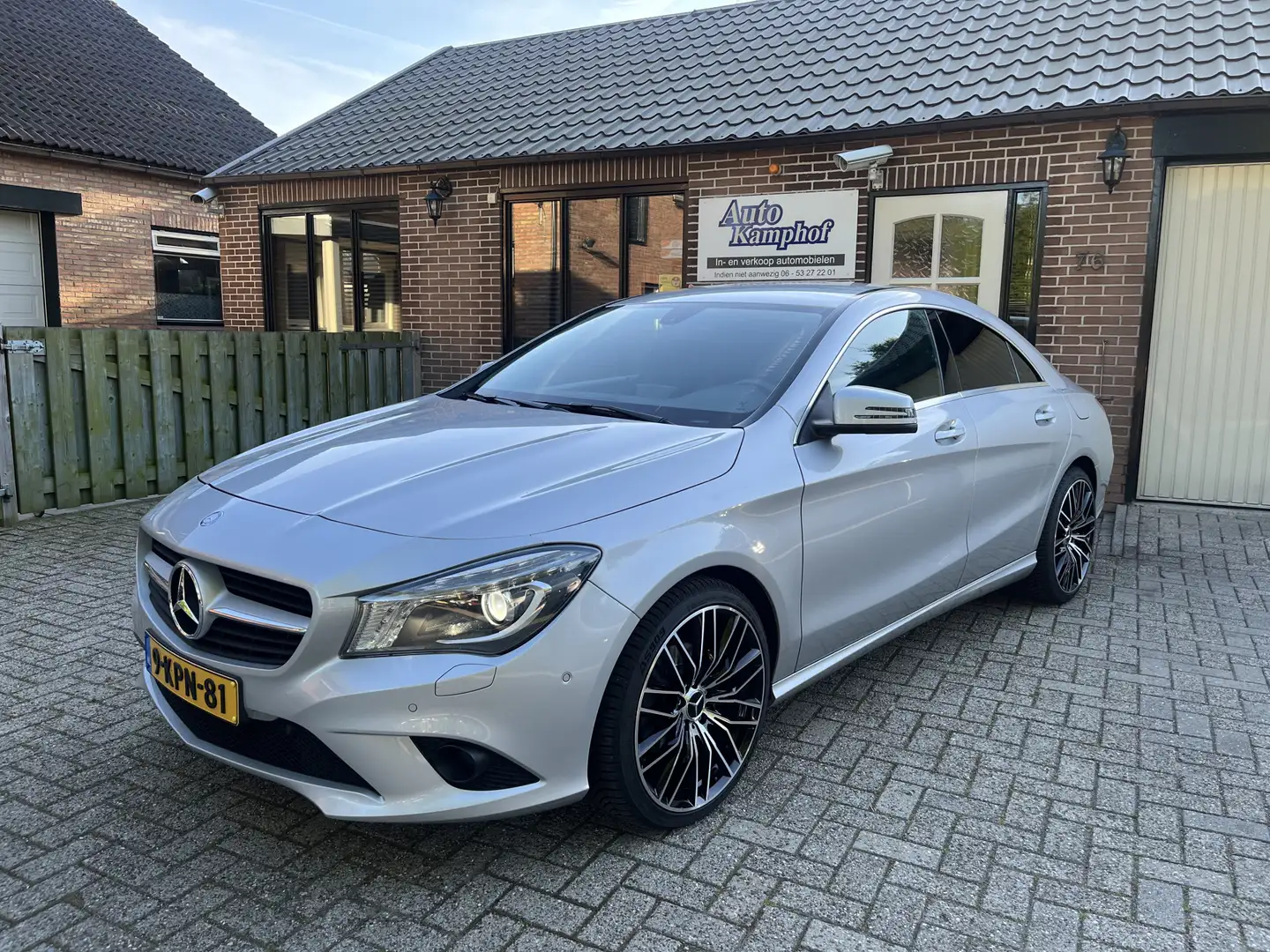 Mercedes-Benz CLA 200 Ambition H.Leer Xenon 19" Grigio - 2