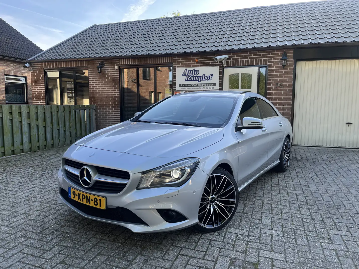 Mercedes-Benz CLA 200 Ambition H.Leer Xenon 19" Grijs - 1