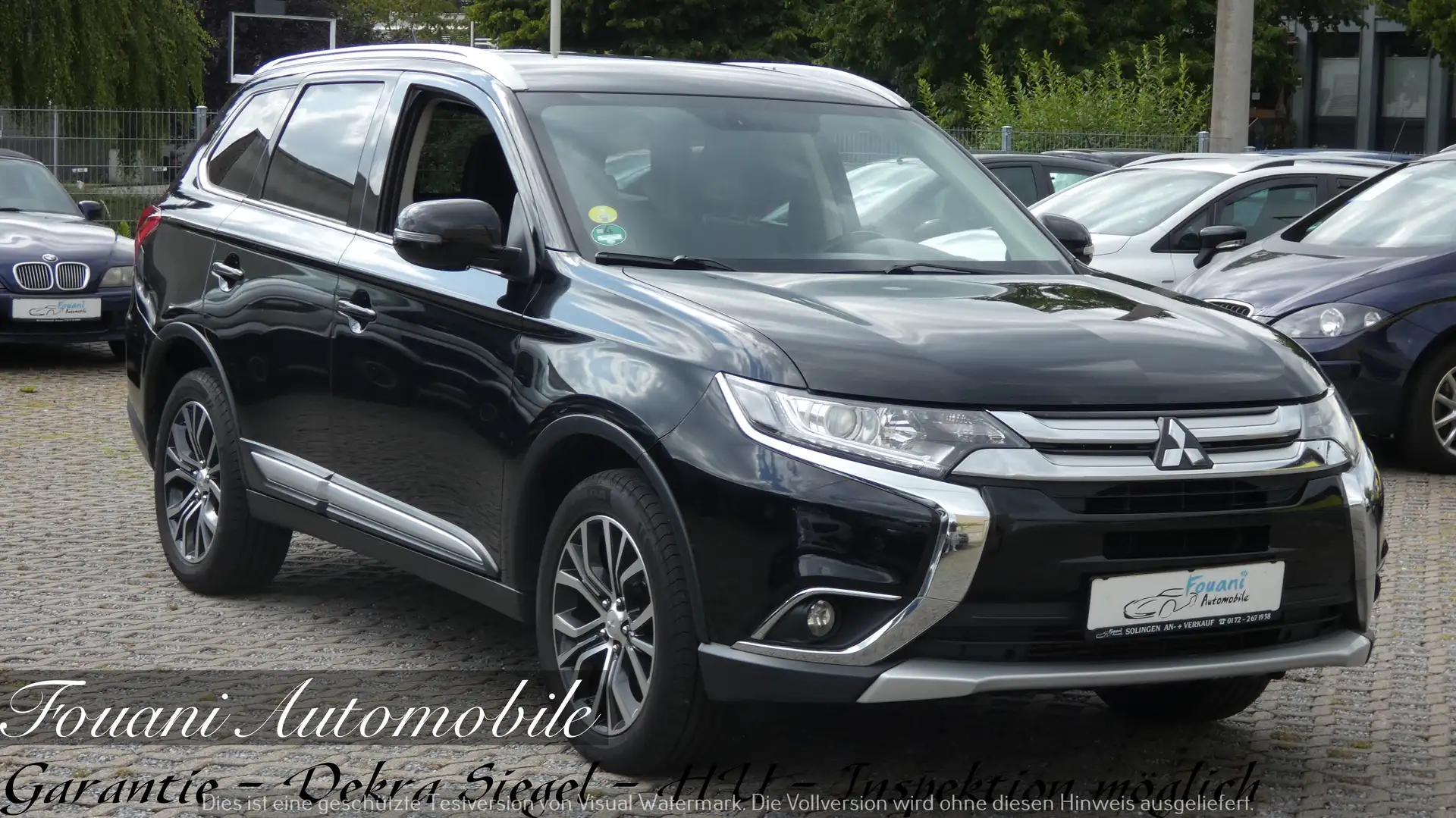 Mitsubishi Outlander Plus 2WD 7-Sitzer Fekete - 1