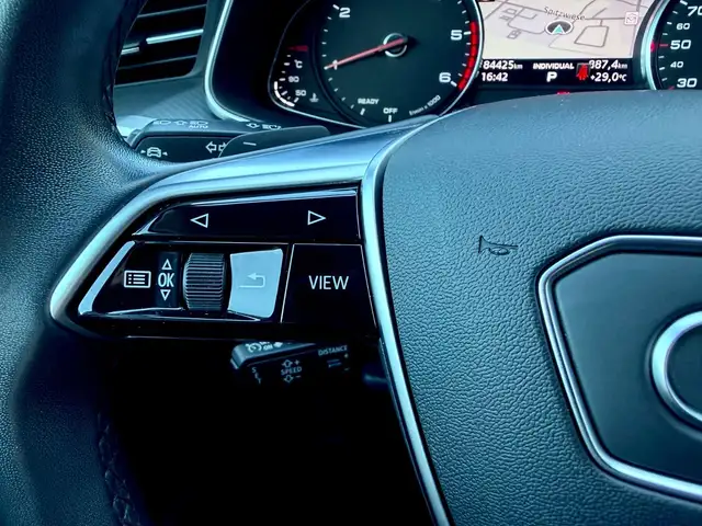 Audi A6 view 15