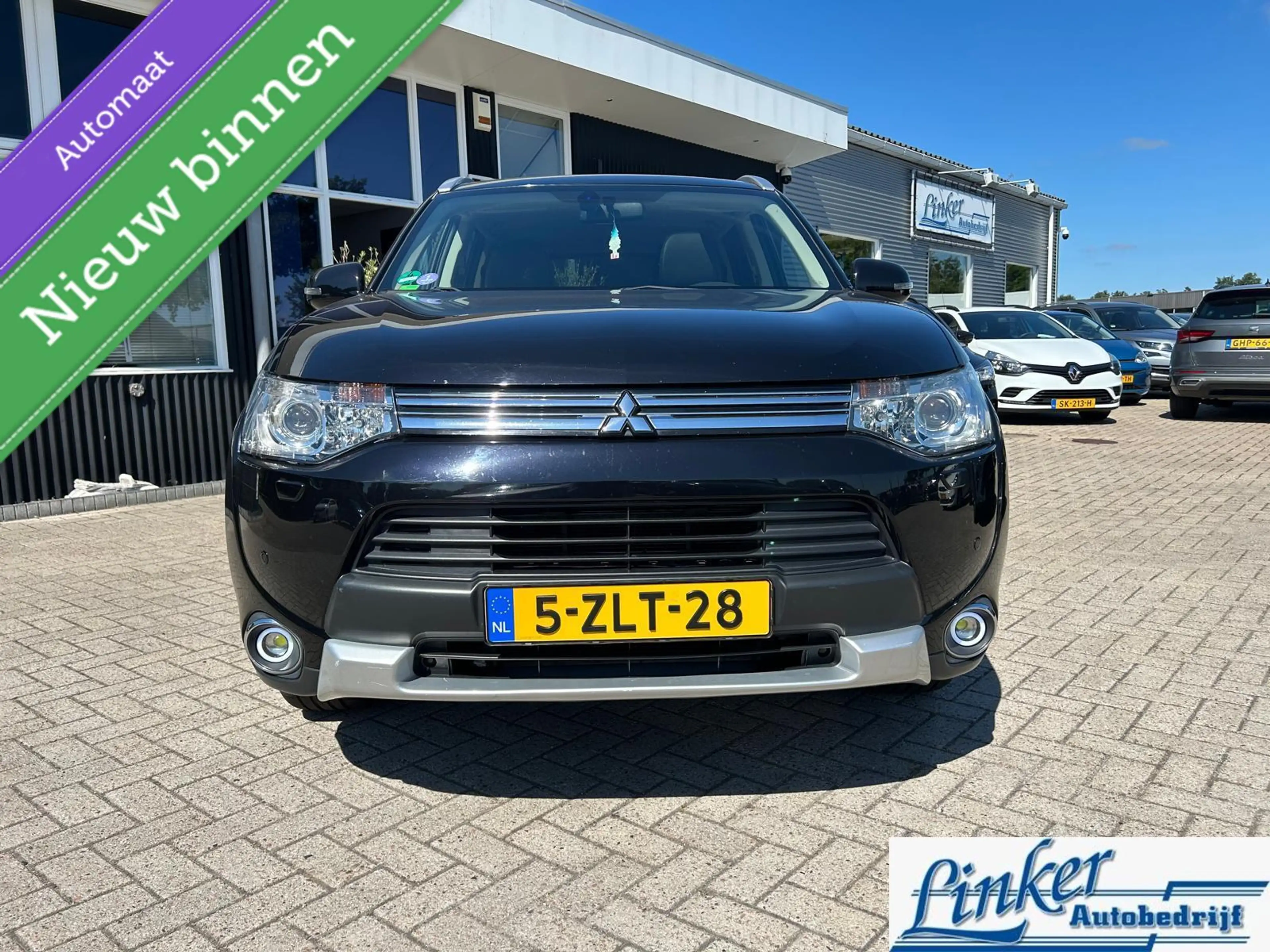 Mitsubishi Outlander 2.0 PHEV Instyle X-Line | Cruise | Pano| Trekhaak| — photo 3