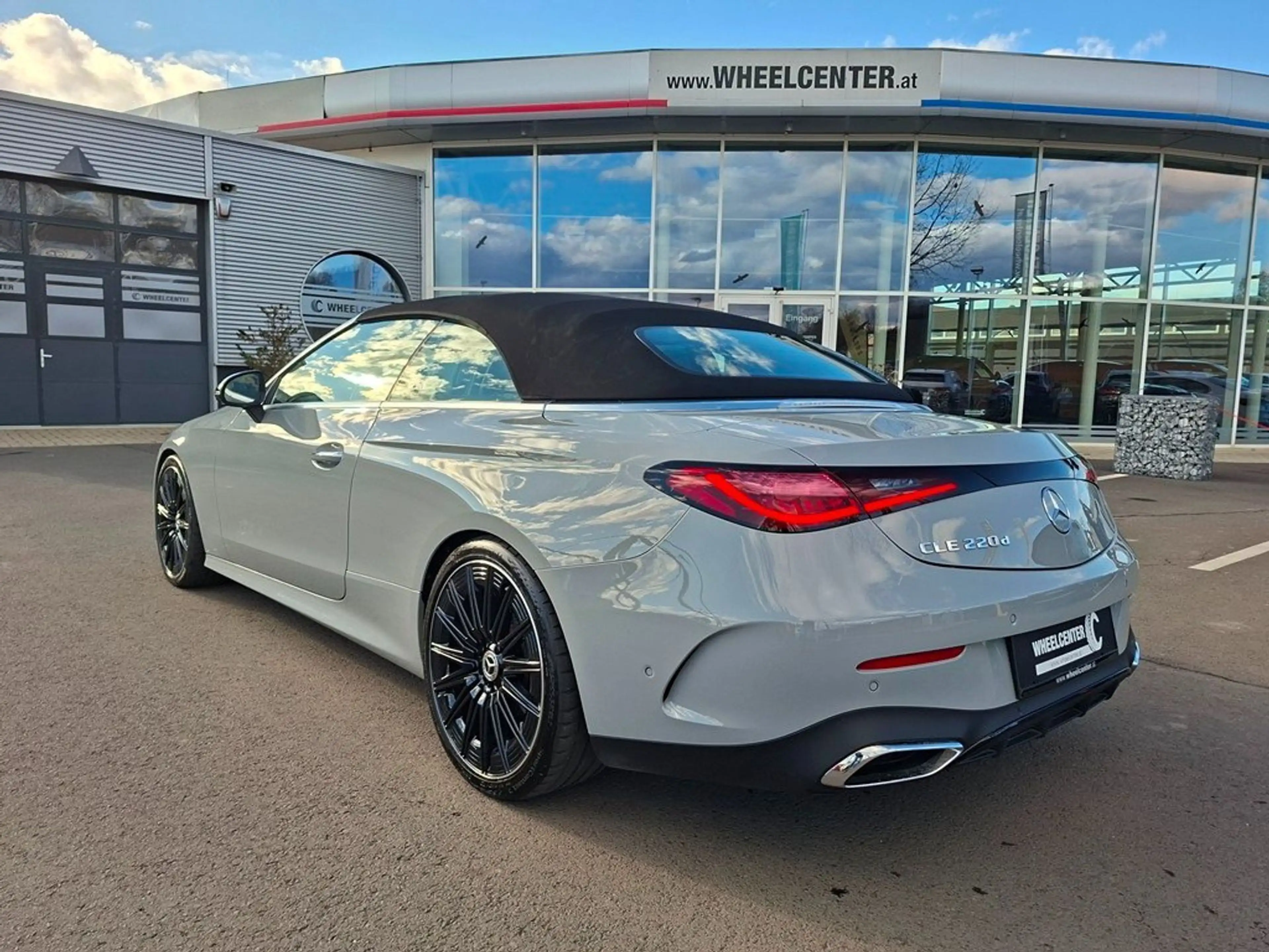 Mercedes-Benz CLE 220 d Cabriolet * AMG LINE * PREMIUM PLUS — photo 7