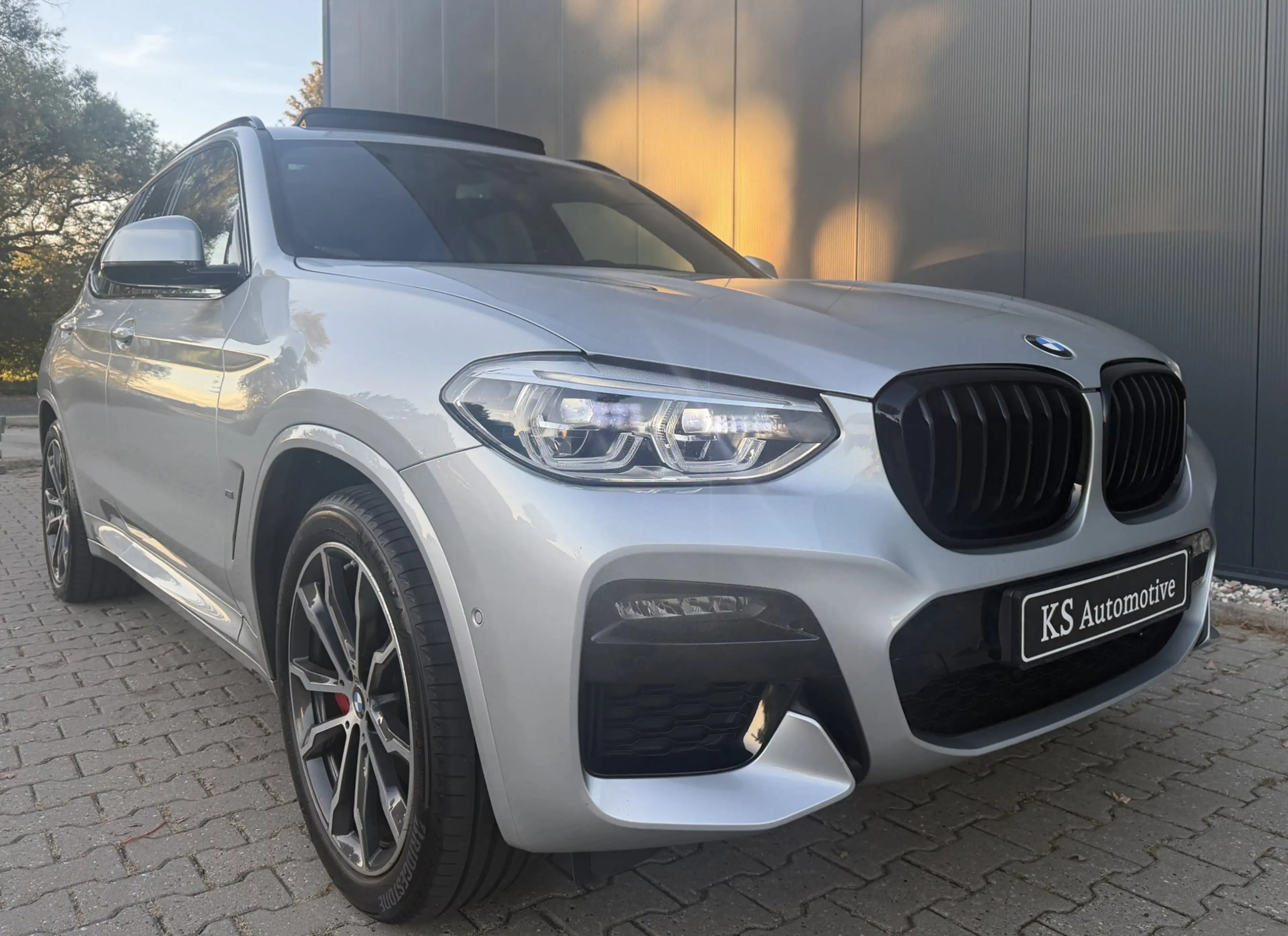 BMW X3 30e Xdrive 292PK M-SPORT Pano | LED | Head-up — photo 30