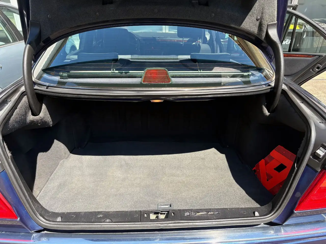 Mercedes-Benz E 300 TD 130 KW - OM 606.962 - Motor, foto 4