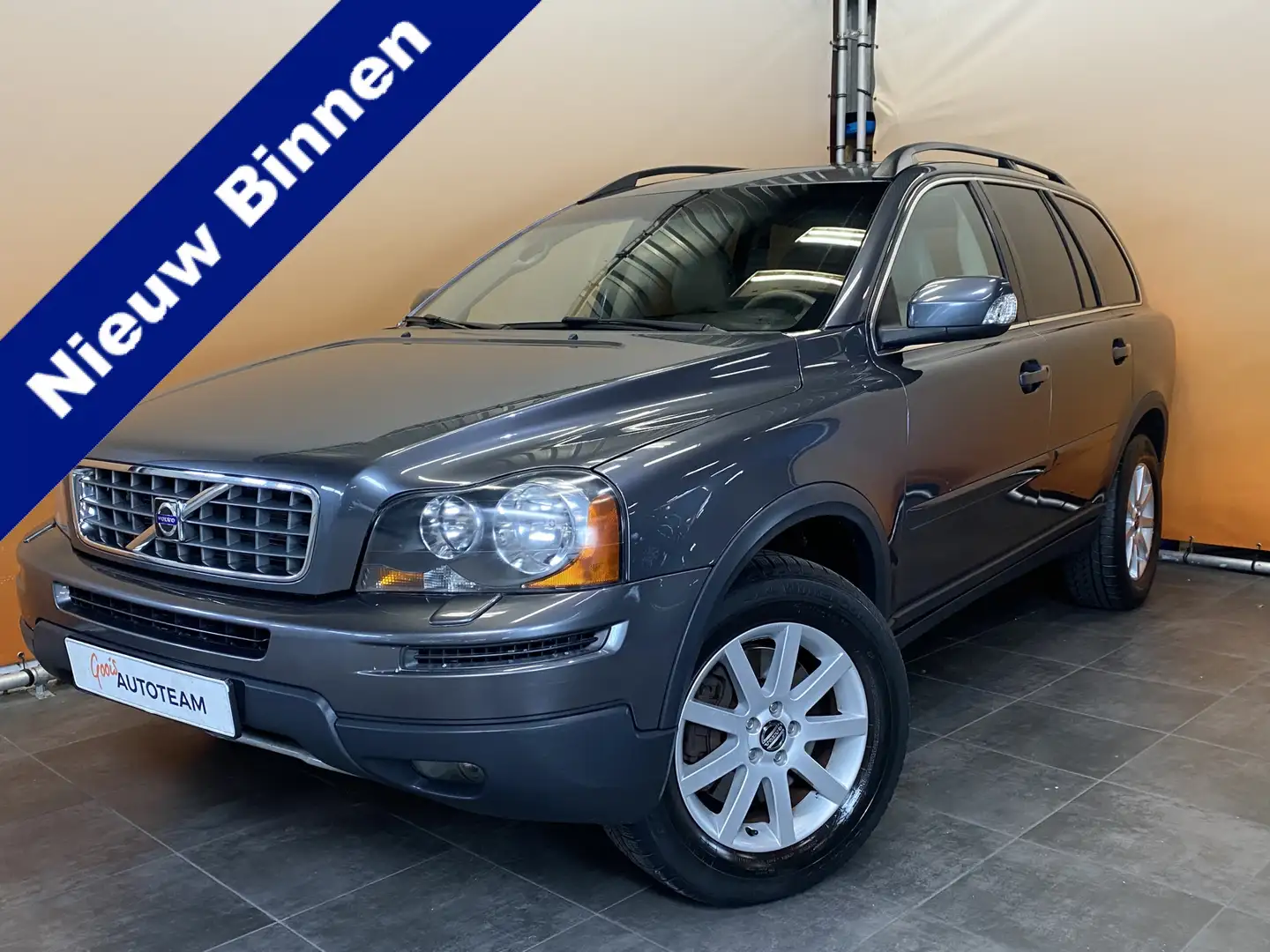 Volvo XC90 3.2 Sport 7 persoons youngtimer Gris - 1