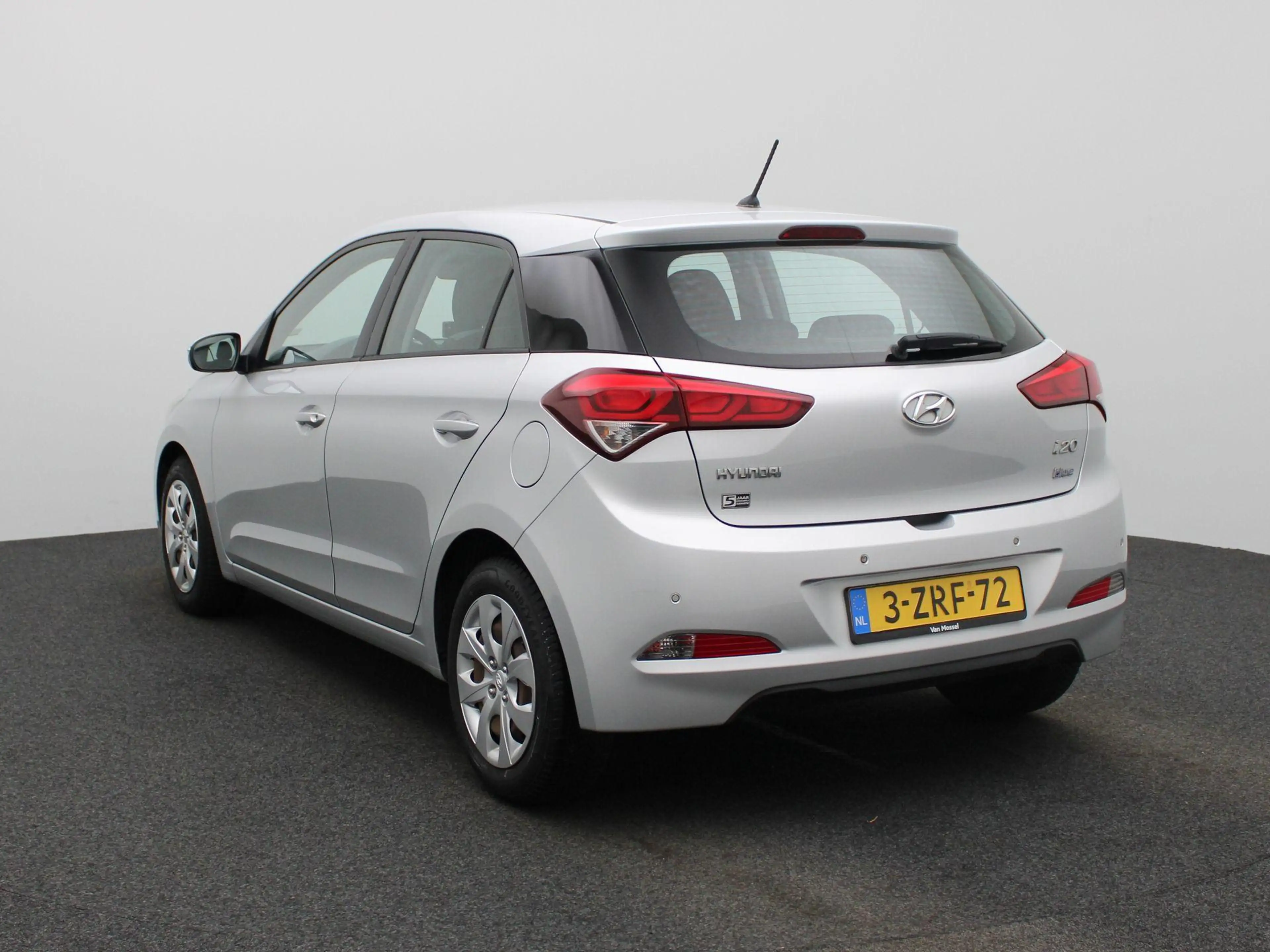 Hyundai i20 1.2 HP i-Motion — photo 2