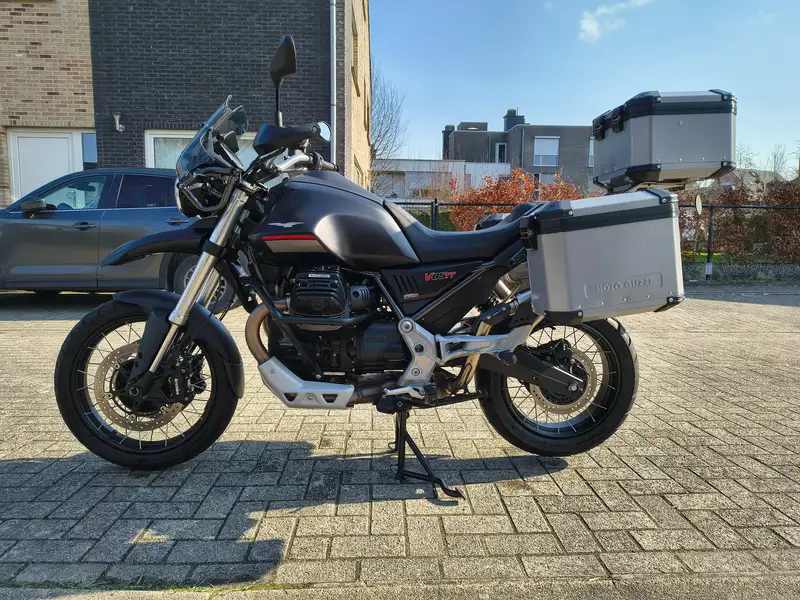 Moto Guzzi V 85 TT - foto 8